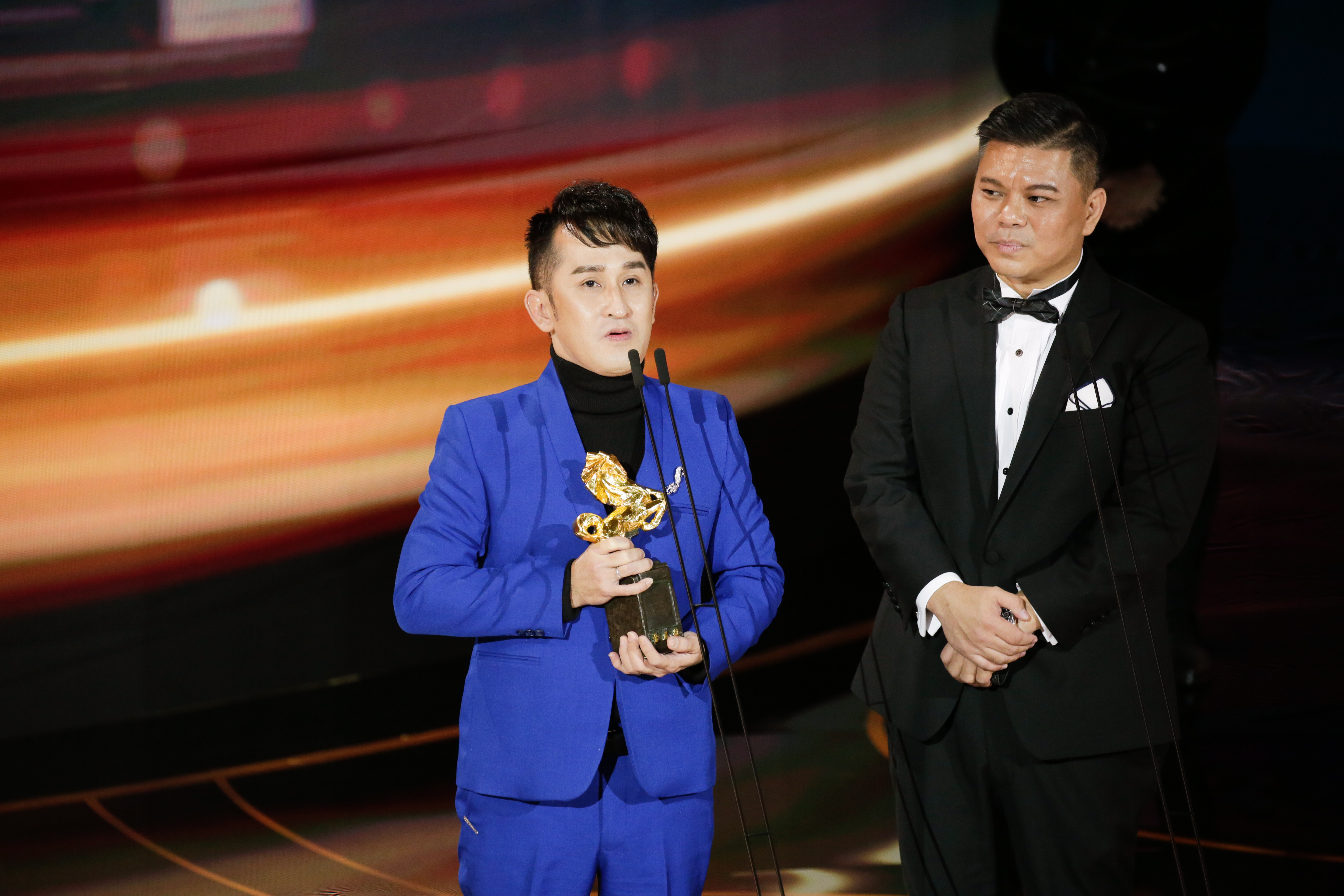 最佳造型設計得主郭子勝，以及《男兒王》導演王國燊。