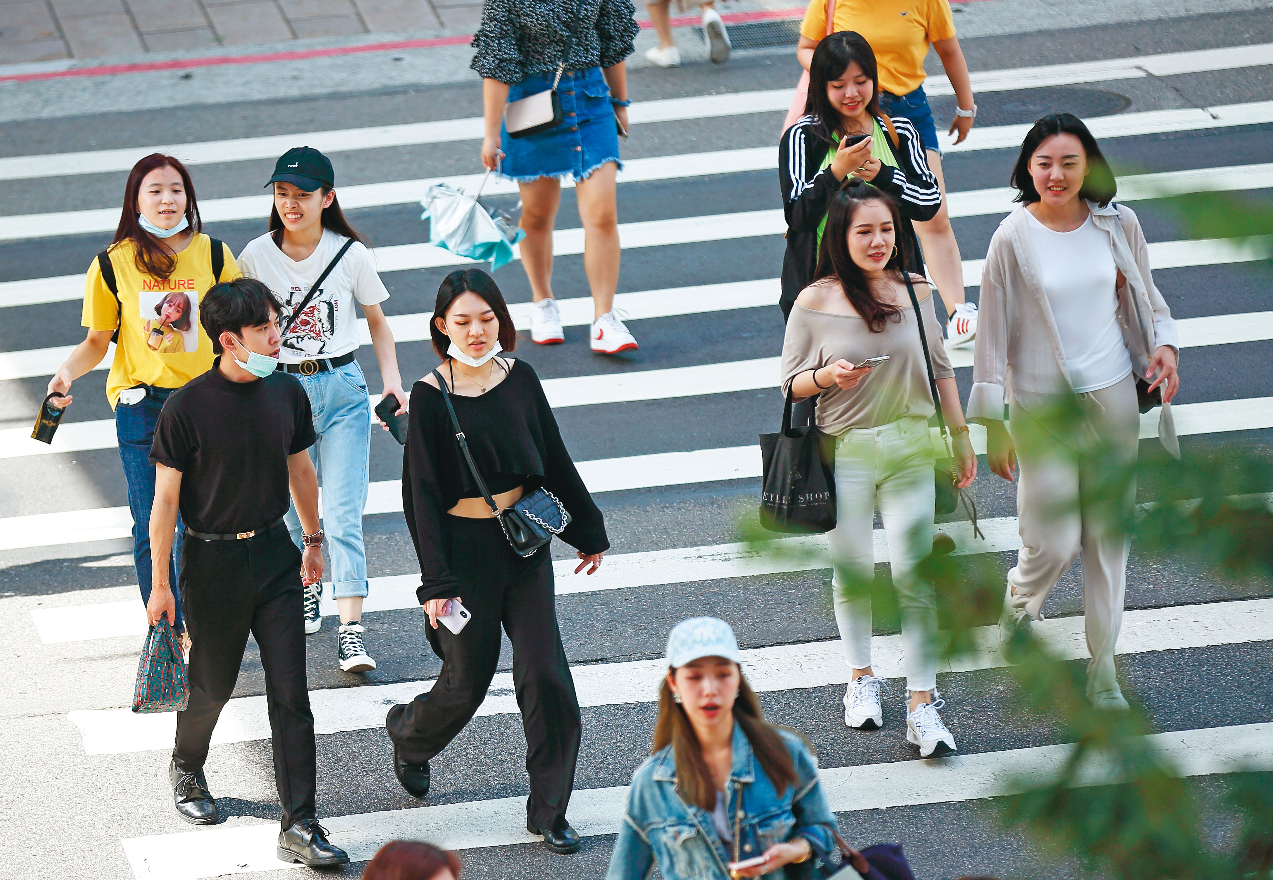 2020年這波疫情撼動了舊有的經濟結構，取而代之的將是Z世代所帶來的新秩序。