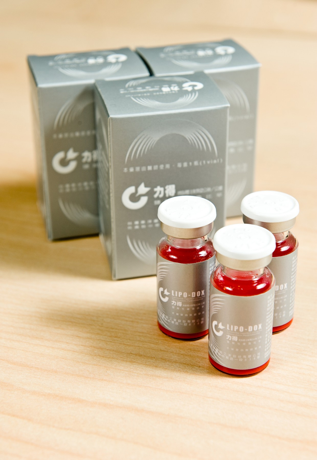 東洋藥品研發的Caelyx II及lipo-AB藥品（圖，翻攝東洋藥品官網），深獲國際大廠肯定，相關權利金卻移轉到Inopha AG公司。