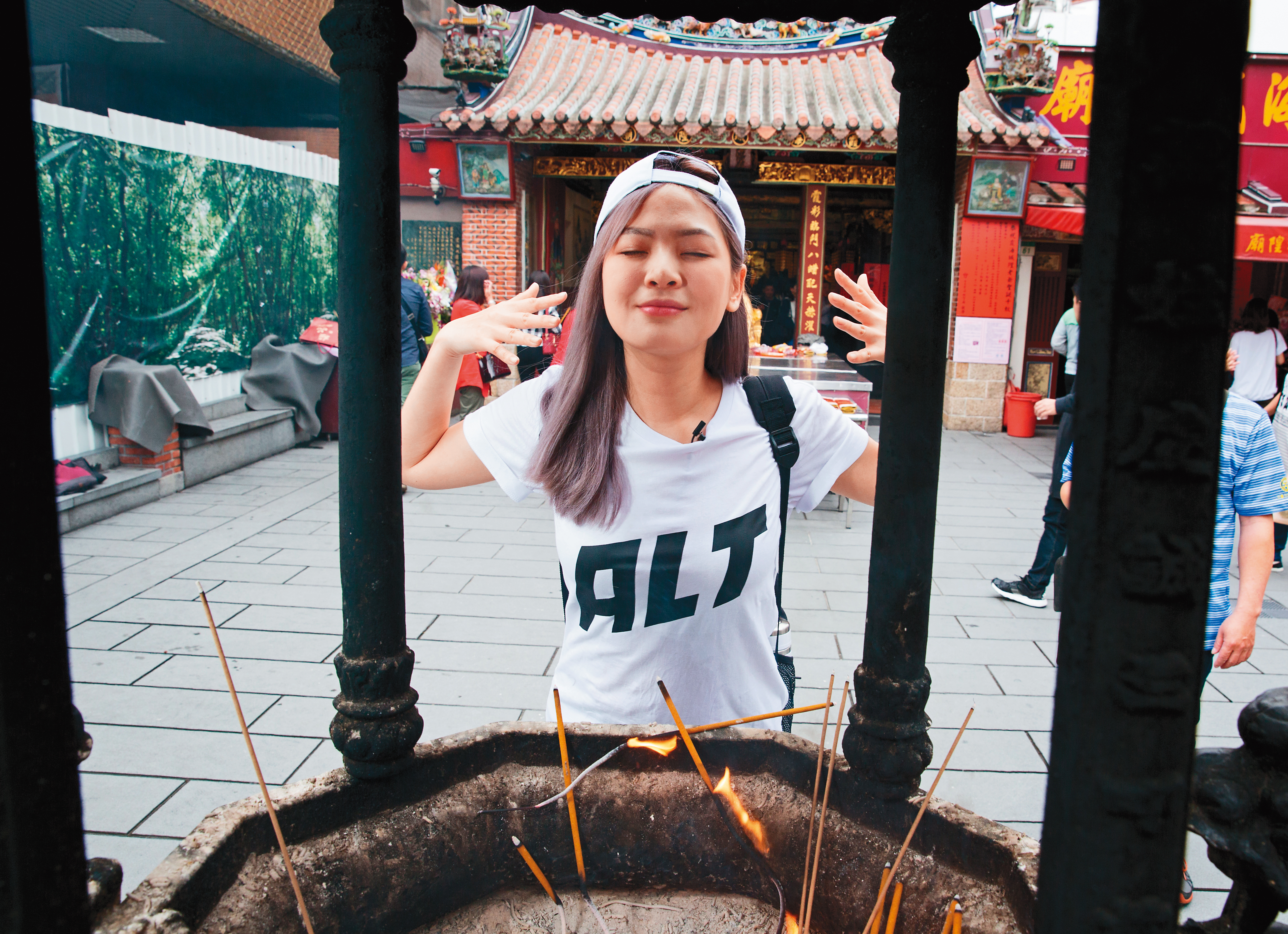 陳沂曾稱要對吳宗憲道歉，到城隍廟拜拜請求神明消業障，但拜完還是一直罵。