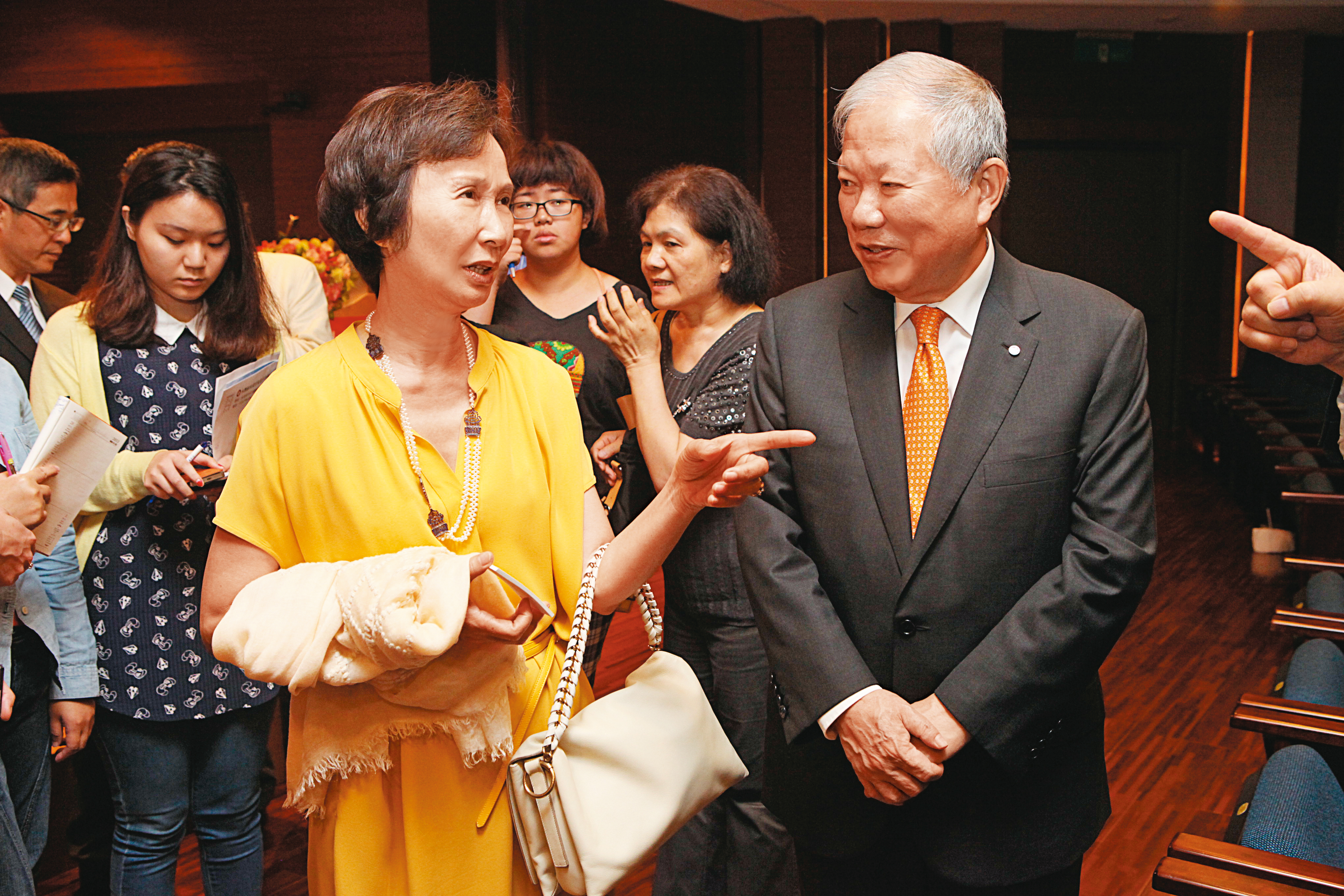 何壽川和張杏如夫妻鶼鰈情深,張杏如最擔心何壽川的身體能否負荷進看守所羈押的日子。