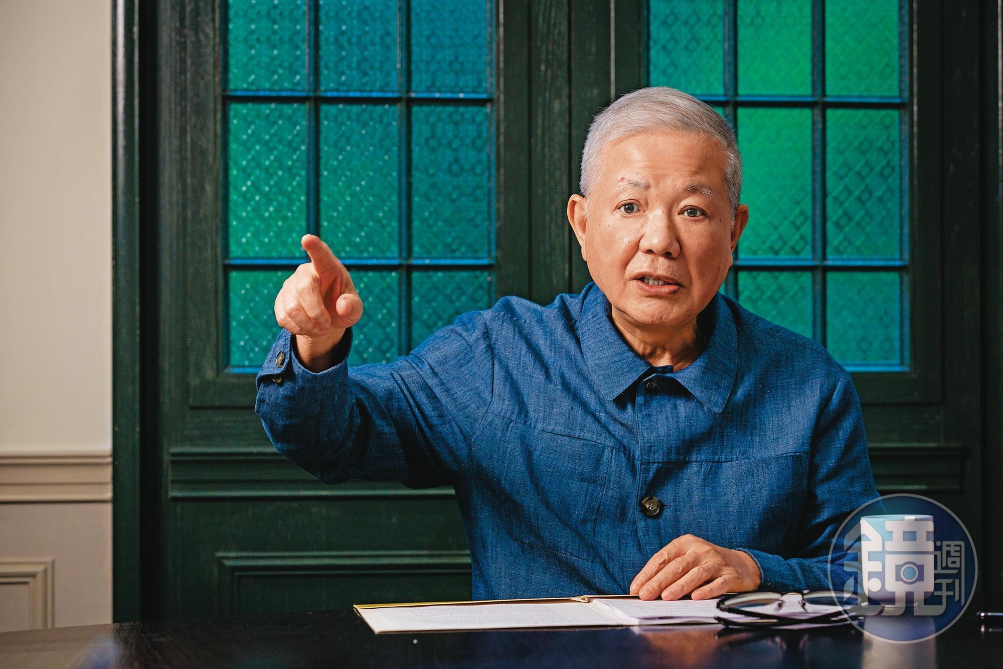 何壽川打算將經營權和所有權分開，讓公司走專業治理才能長久。