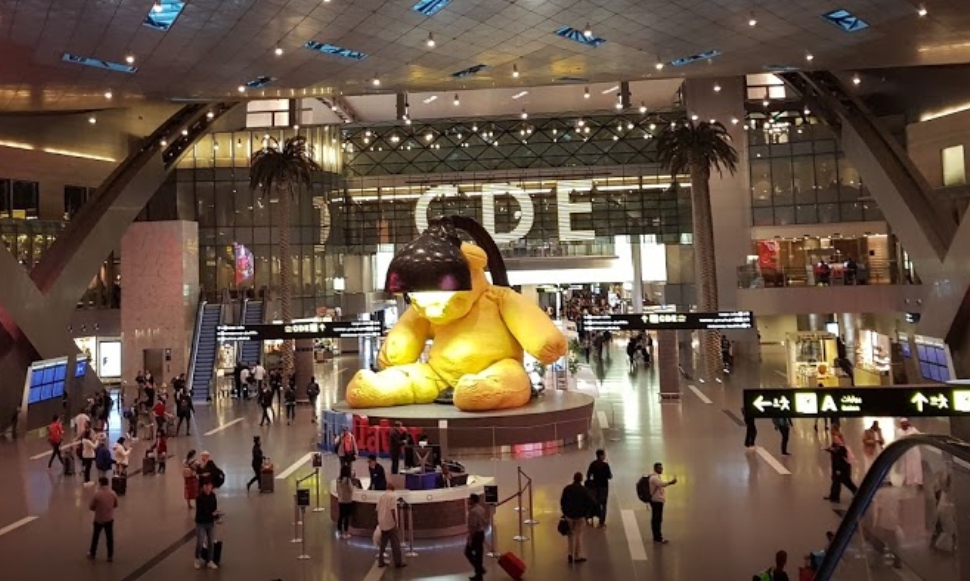 卡達哈馬德國際機場上月在廁所發現一名棄嬰，機場人員逕自對女乘客進行侵入性檢查，進而演變成國際事件。（翻攝自Google Map）