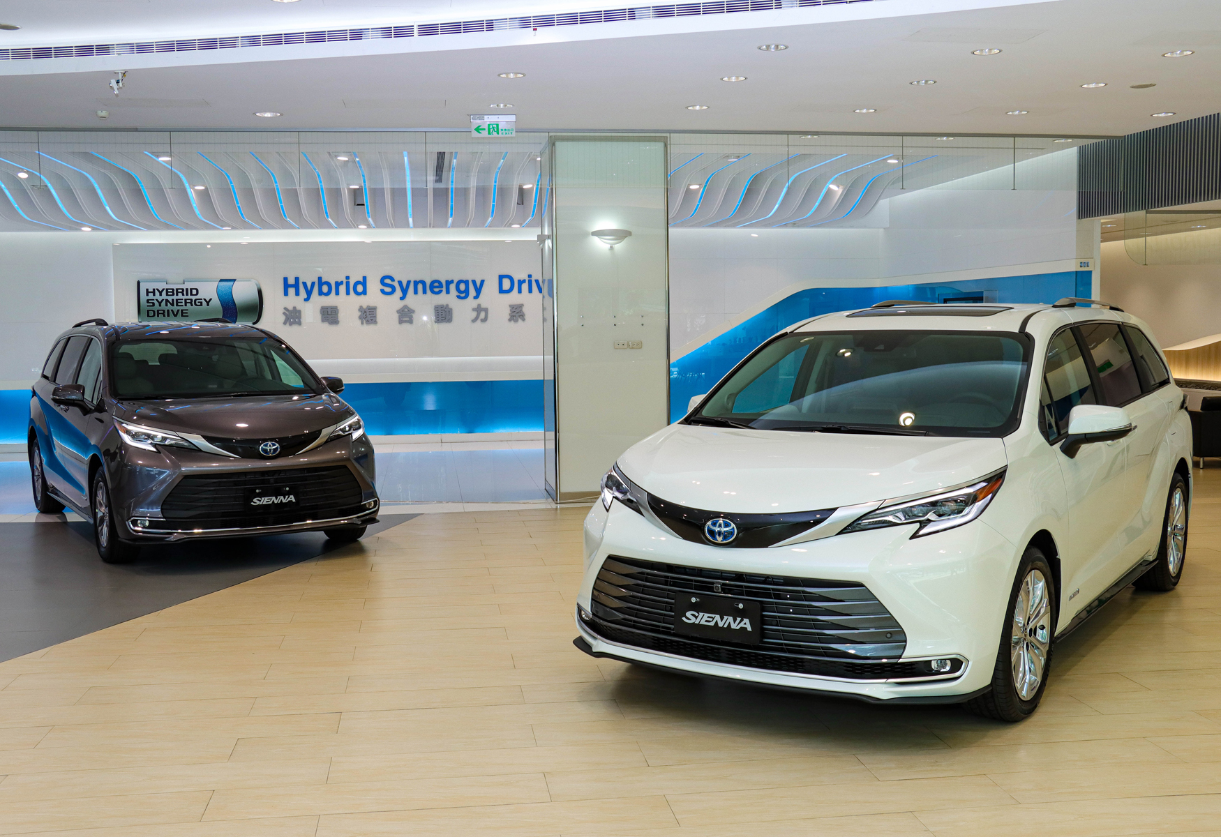 【新車預售】正美規7人座MPV駕臨！全新大改款TOYOTA SIENNA早鳥價210萬元起開始接單