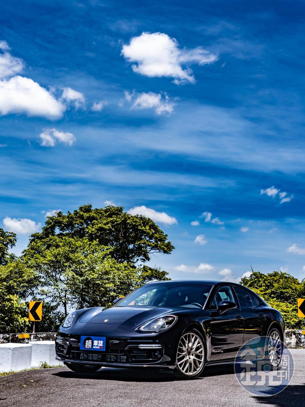 PORSCHE Panamera 10 Years Edition