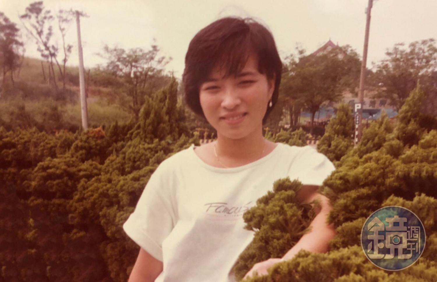 陳美景年輕時清秀漂亮,加上笑容可掬,站櫃時吸引很多客人上門。