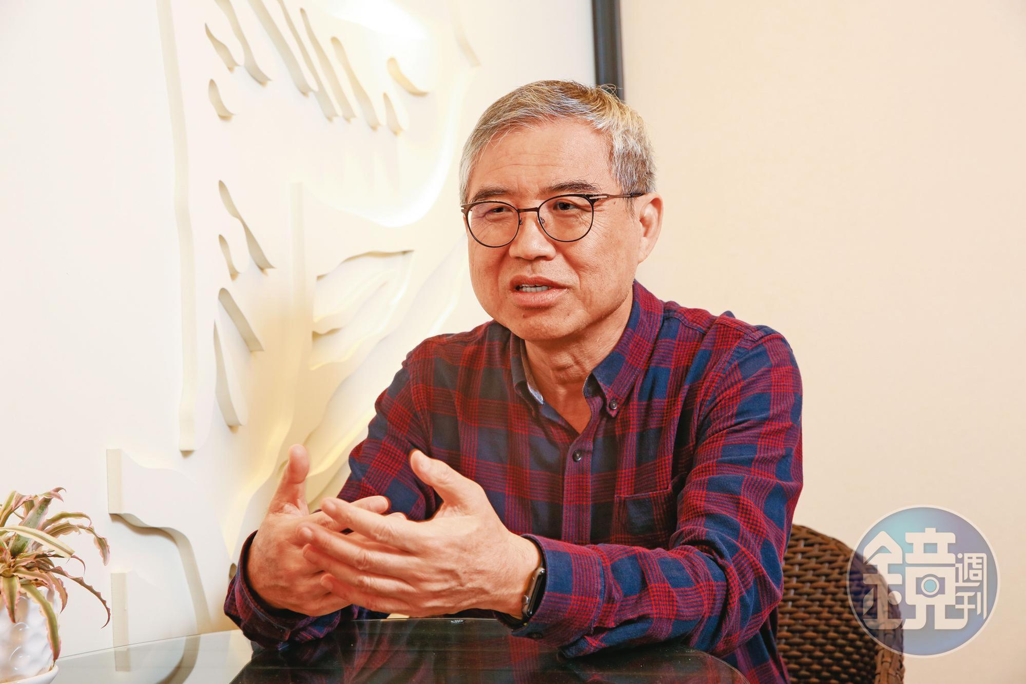 精算達人怪老子蕭世斌認為,即使年金對半砍,仍比1次領有利。