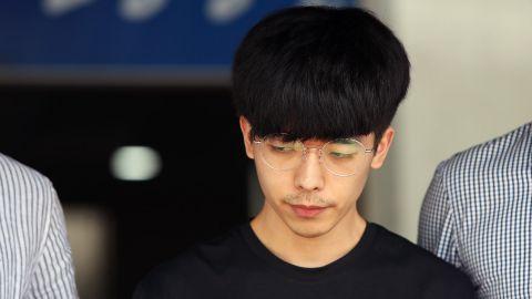 安勝進是警方追查godgod時意外發現的嫌疑人,他承認對性產生好奇,並侵犯12歲兒童。(翻攝自연합뉴스TV YouTube頻道)