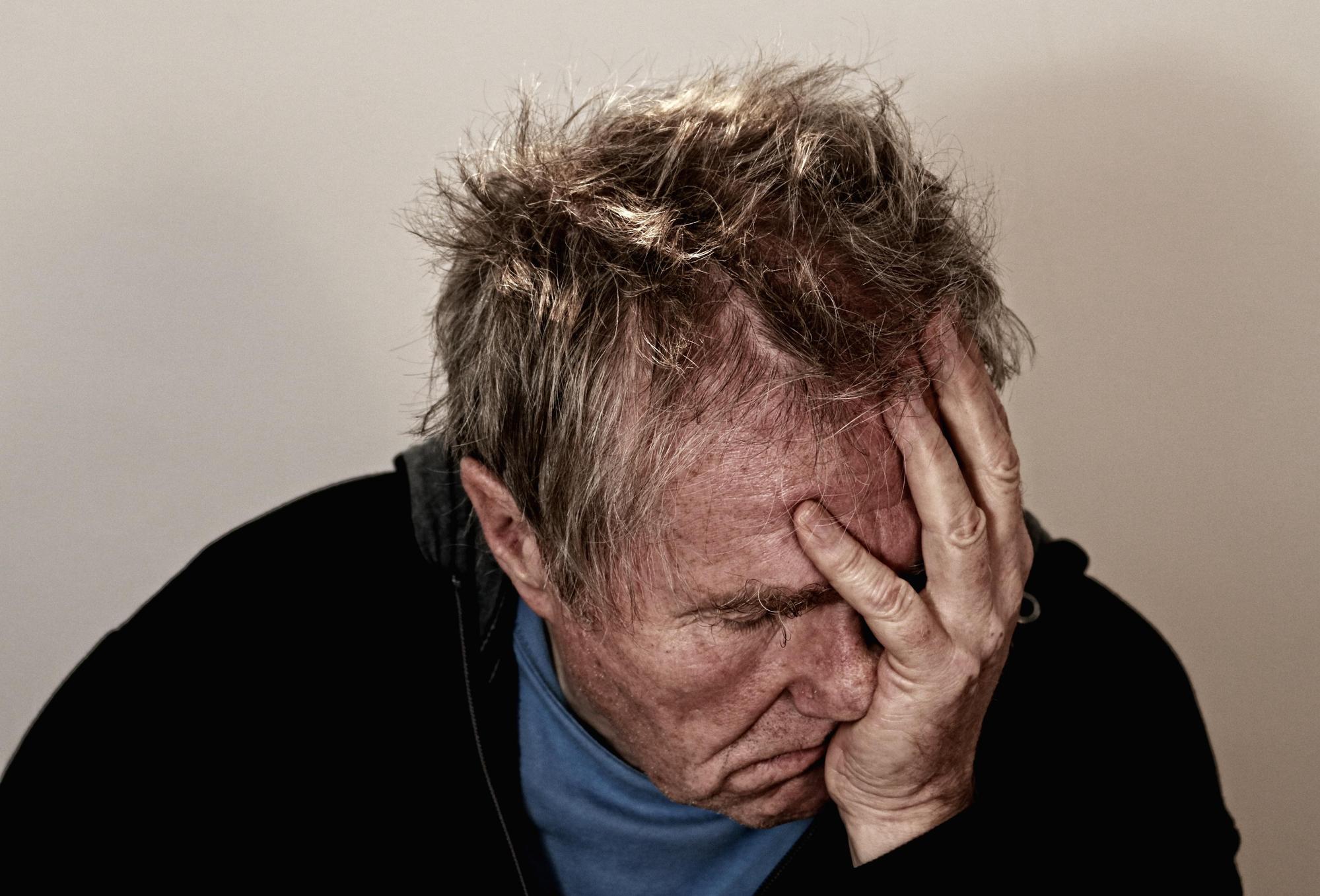 俄羅斯一名59歲男子長年呼吸困難，竟是6歲惡作劇留下的後遺症。（Pexels提供）