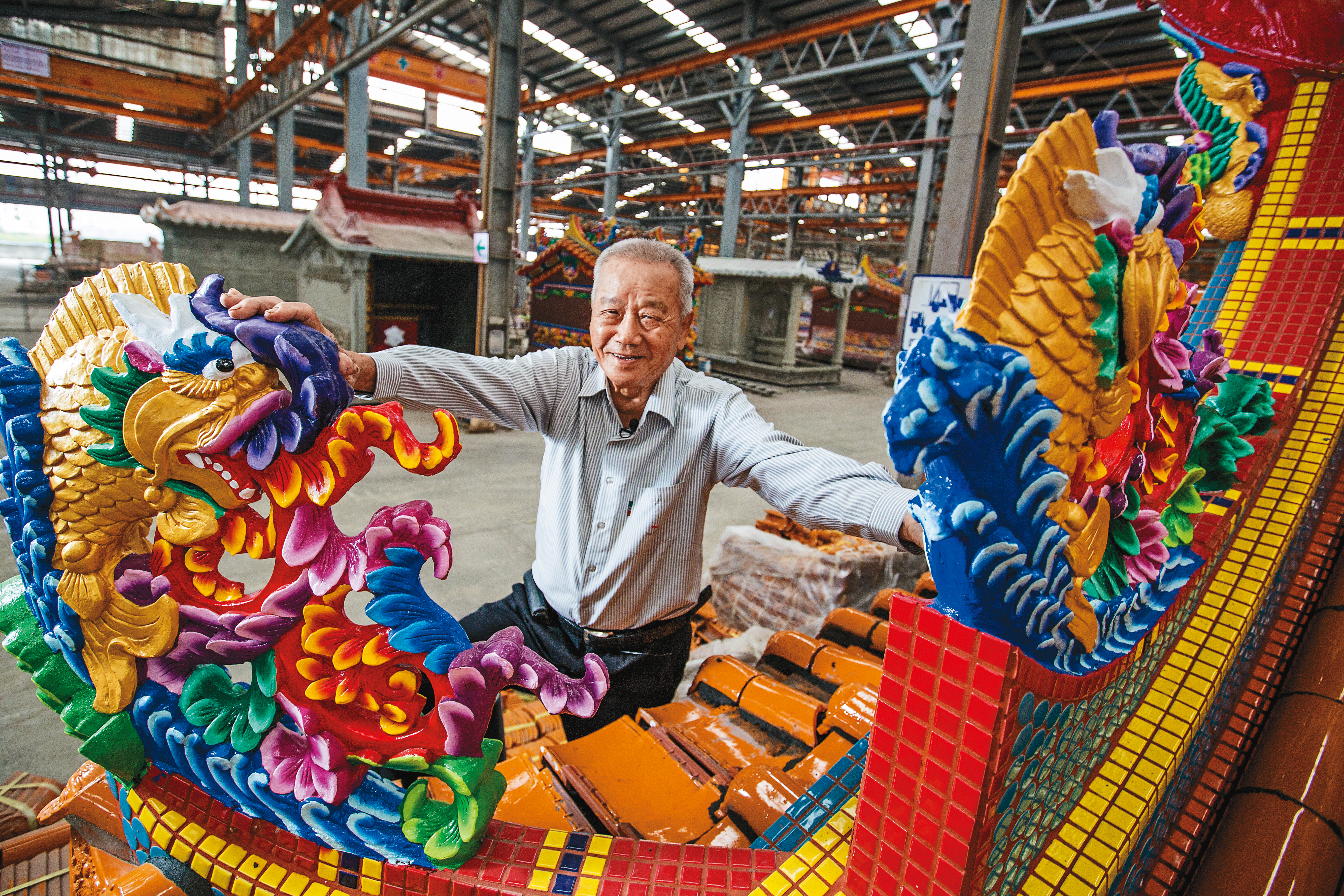 人稱「建廟大王」的林復準，將傳統工藝進化為一條龍式產線。在近期中美貿易戰、武漢肺炎疫情中，衝出一波台商回流建廠的訂單行情。