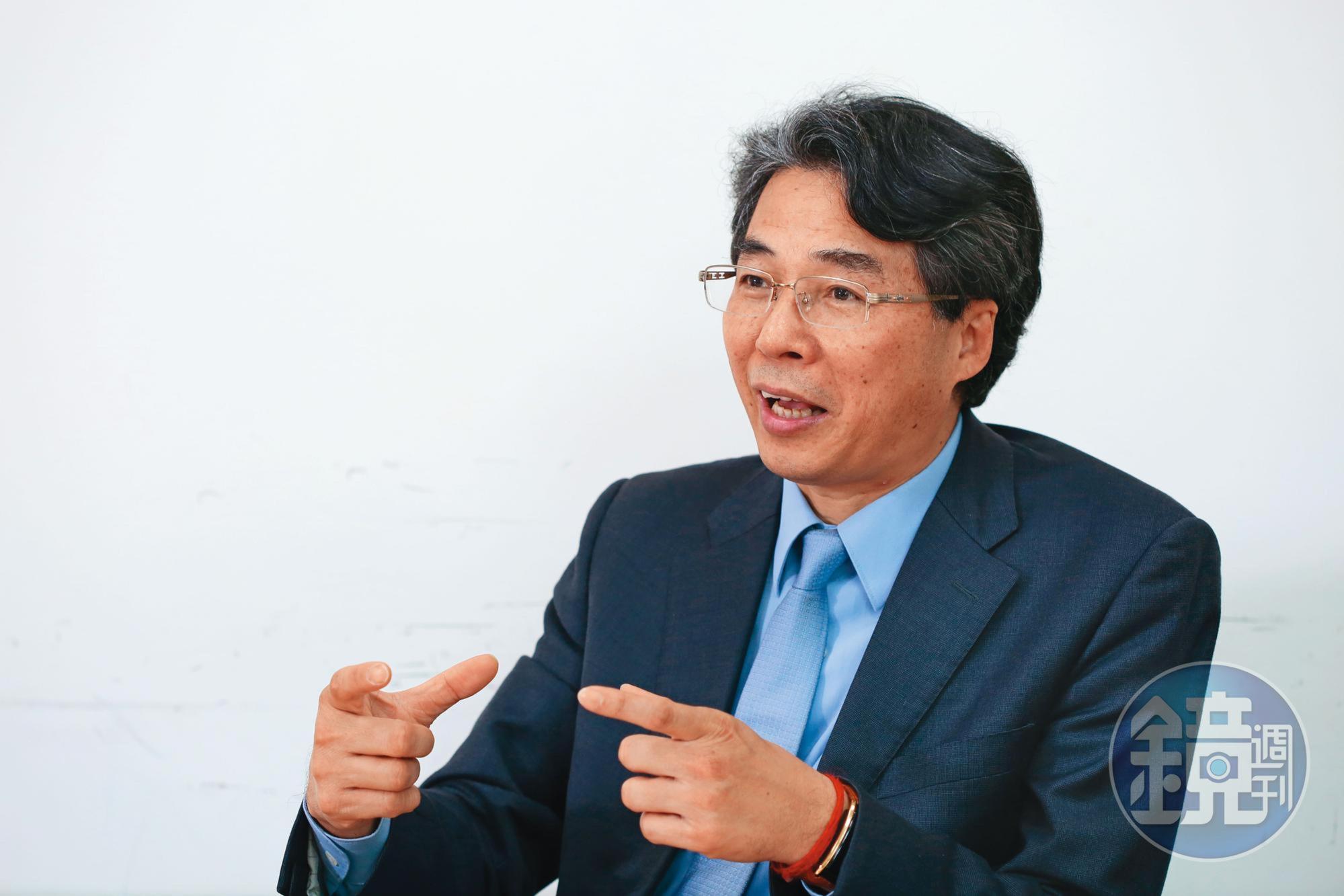 捷安達保經董事長吳鴻麟表示,高齡者有長壽、投資、通膨等風險。