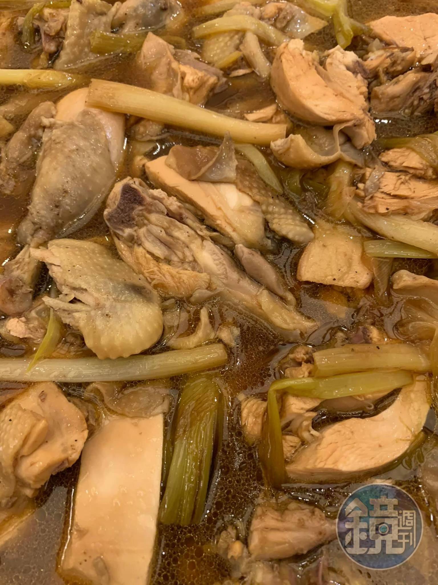 酸鮮味道經過蒸、燜、浸,3道手續而來。
