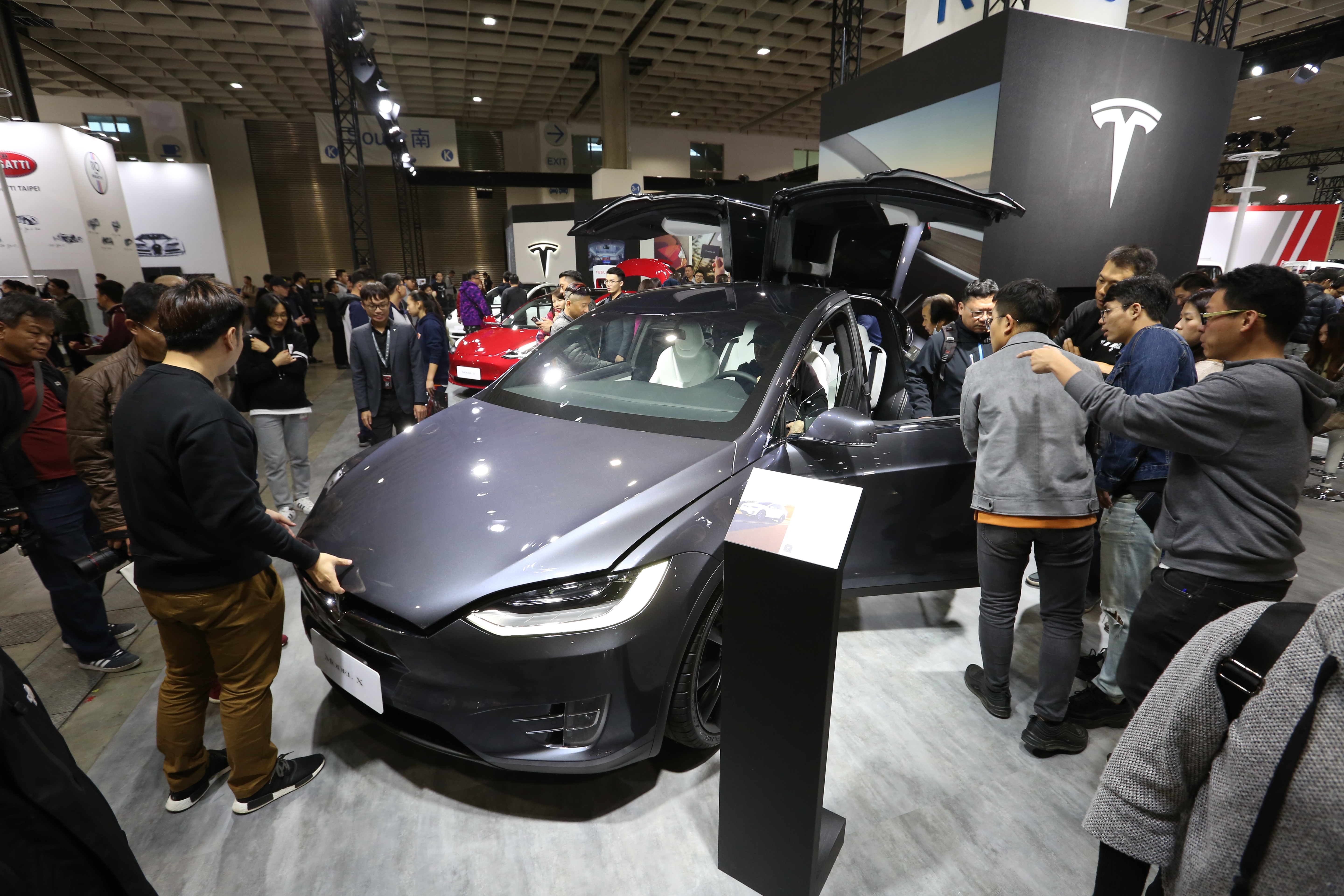 特斯拉市值衝上5440億美元，納入標普500指數後，排名有機會進入前5大。