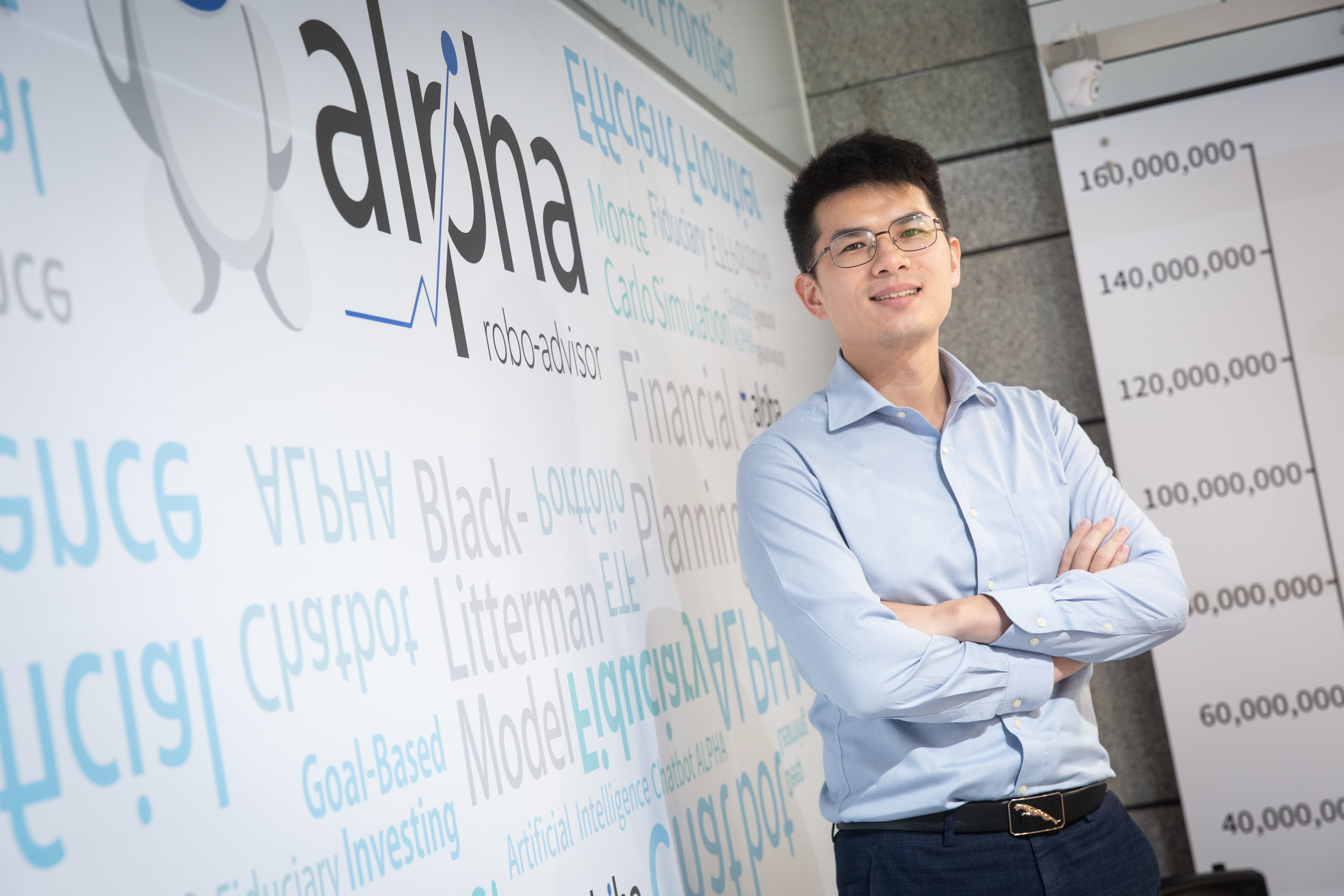 ETF達人蔡至誠認為，現在不該一窩蜂搶進特斯拉，回歸長期投資目的比追飆股更重要。