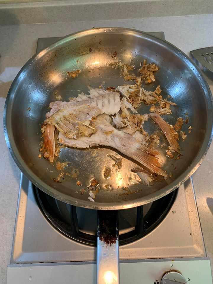 香煎魚骨。