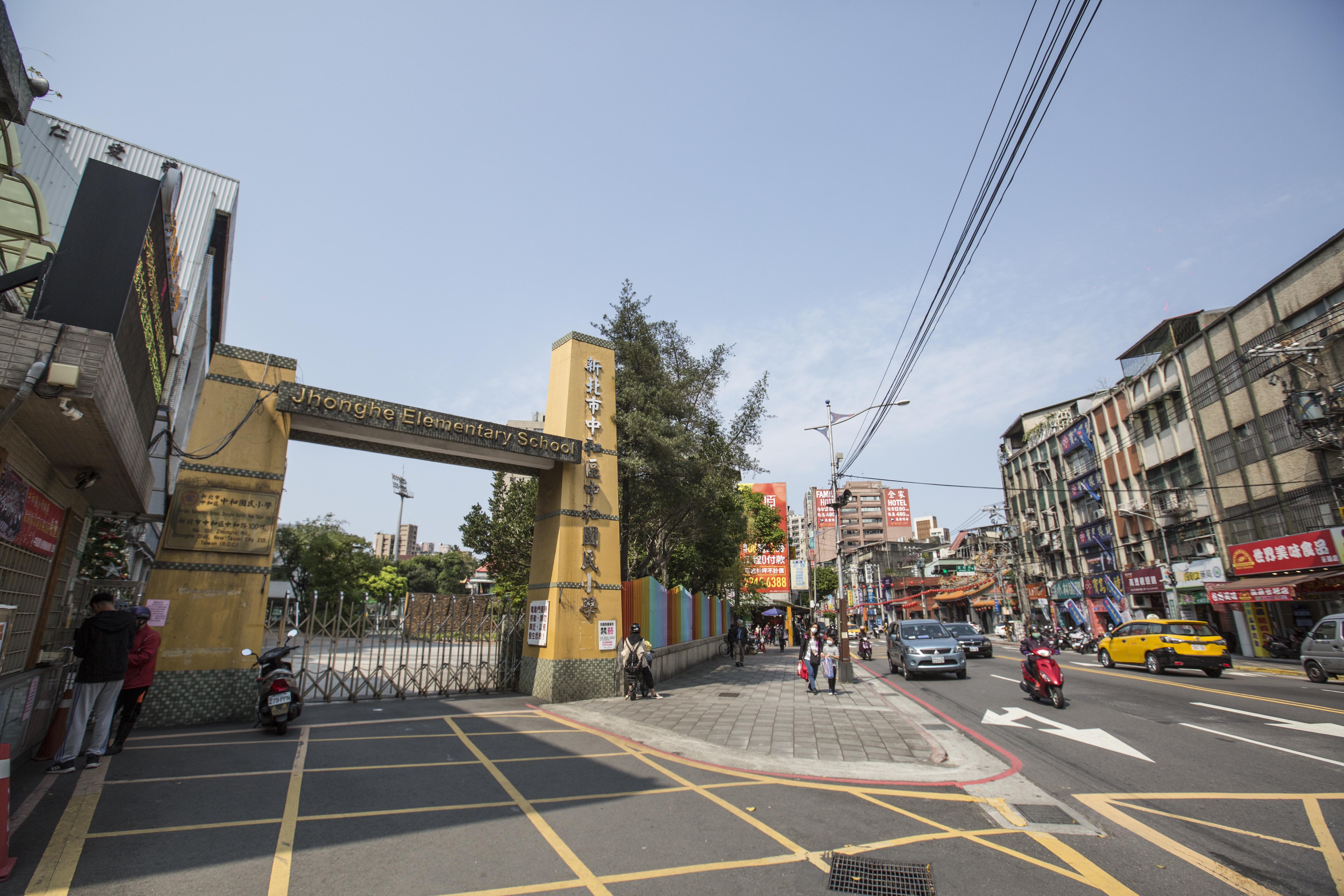 12月1日起，接送未滿7歲之兒童上下車，臨停將不受3分鐘限制。（本刊資料照）