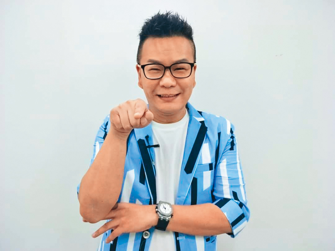 沈玉琳曾因酒後在租屋處客廳亂小便,被房東掃地出門。(翻攝自沈玉琳粉專)