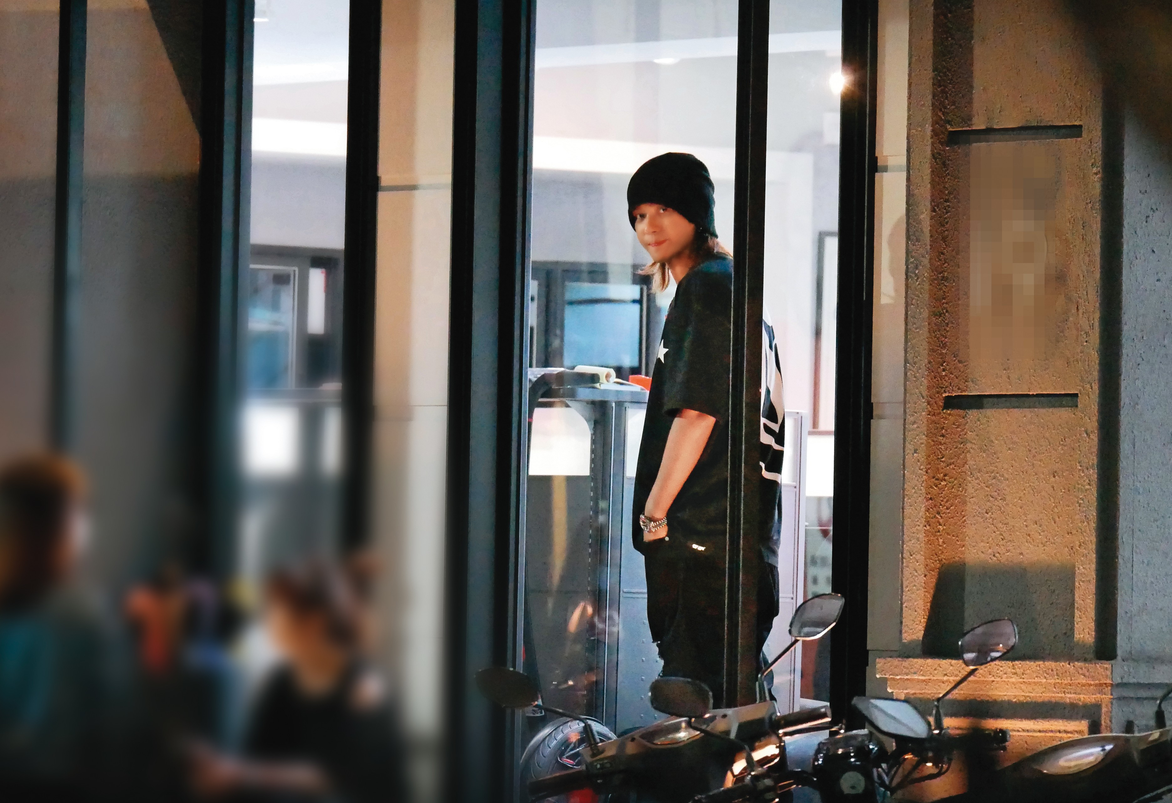 11月11日18：20，看來一派輕鬆的小豬，對本刊打開心防、暢聊近日的心情。