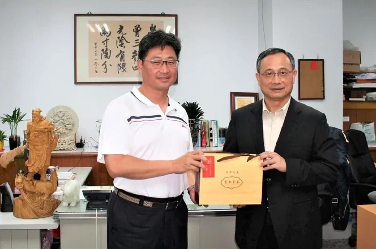 蔡文正為前高市刑警小隊長，2年前退休後從事違法吸金。（翻攝畫面）