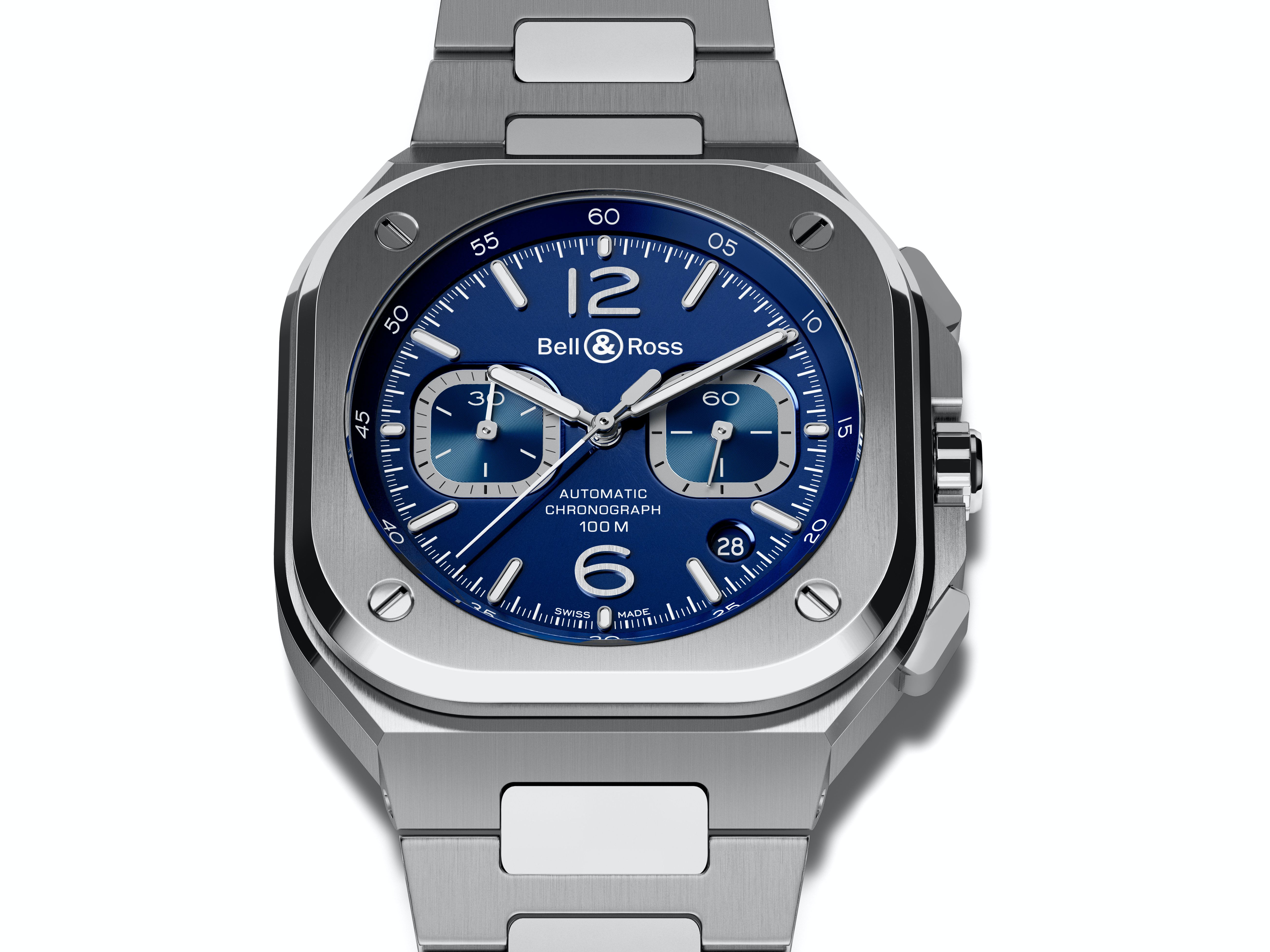 BELL & ROSS BR 05 Chrono 功能：時、分、小秒針指示；計時碼錶；日期顯示╱機芯：自動上鏈機芯╱定價：約NT$211,000（精鋼鏈帶款）