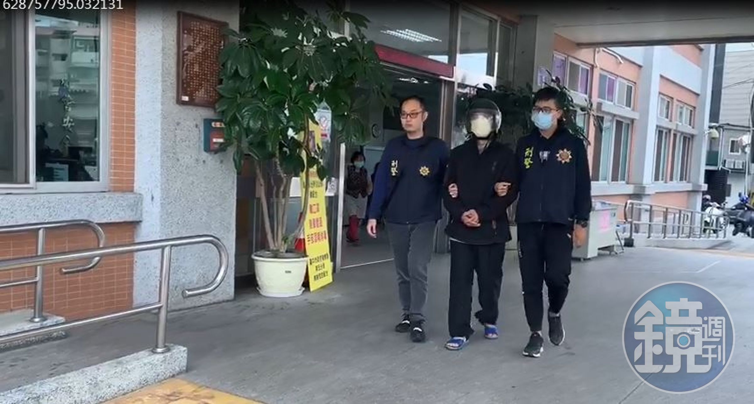 警方逮捕殺害前妻的陳嫌。（翻攝畫面）