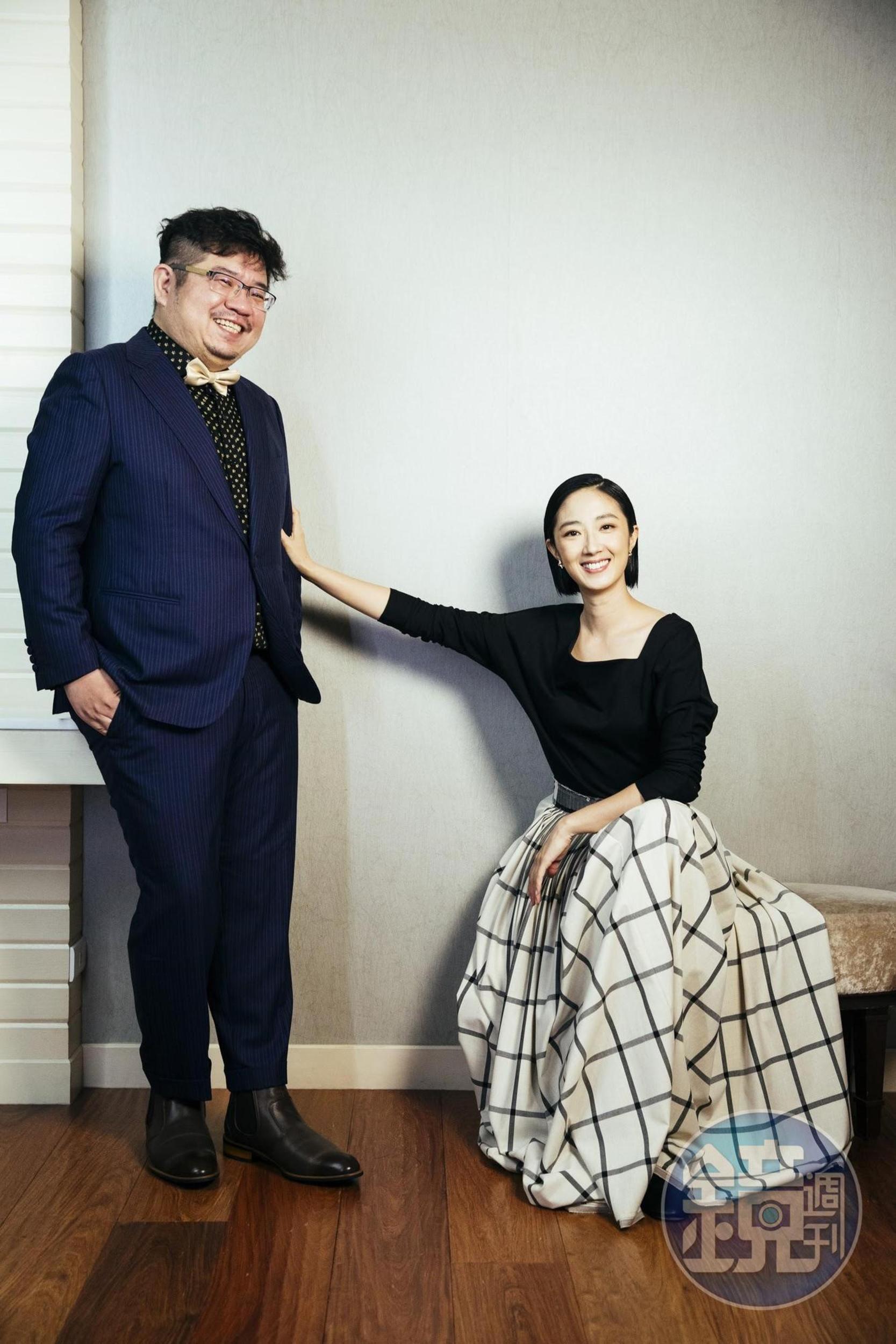 編導張耀升(左)眼中的女主角桂綸鎂(右)在潑辣、瘋癲外,還演出楚楚可憐的脆弱面、年齡變化的時間感。