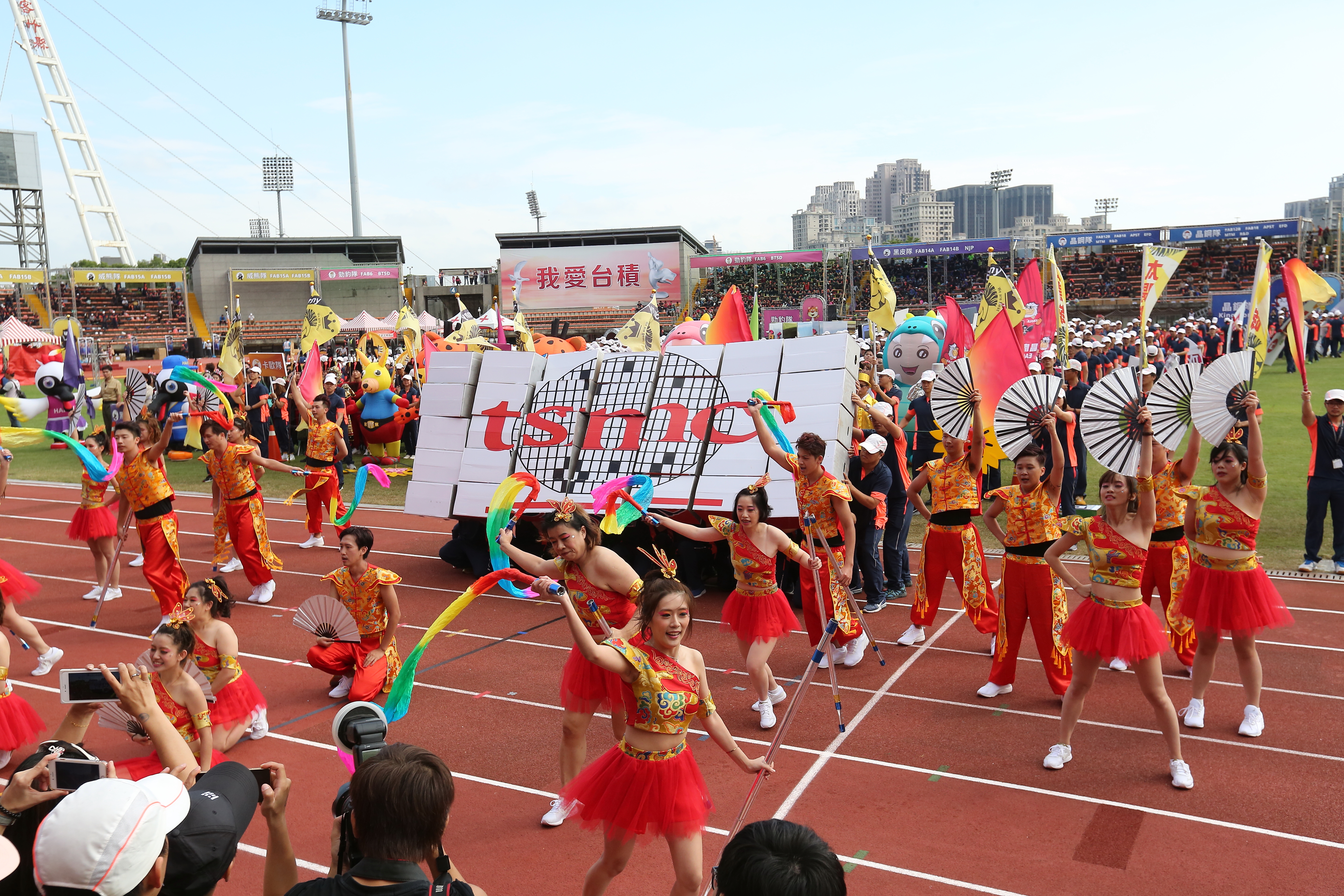 小資族熱愛的台積電，股價已衝上500元，能不能買大家都很關心。