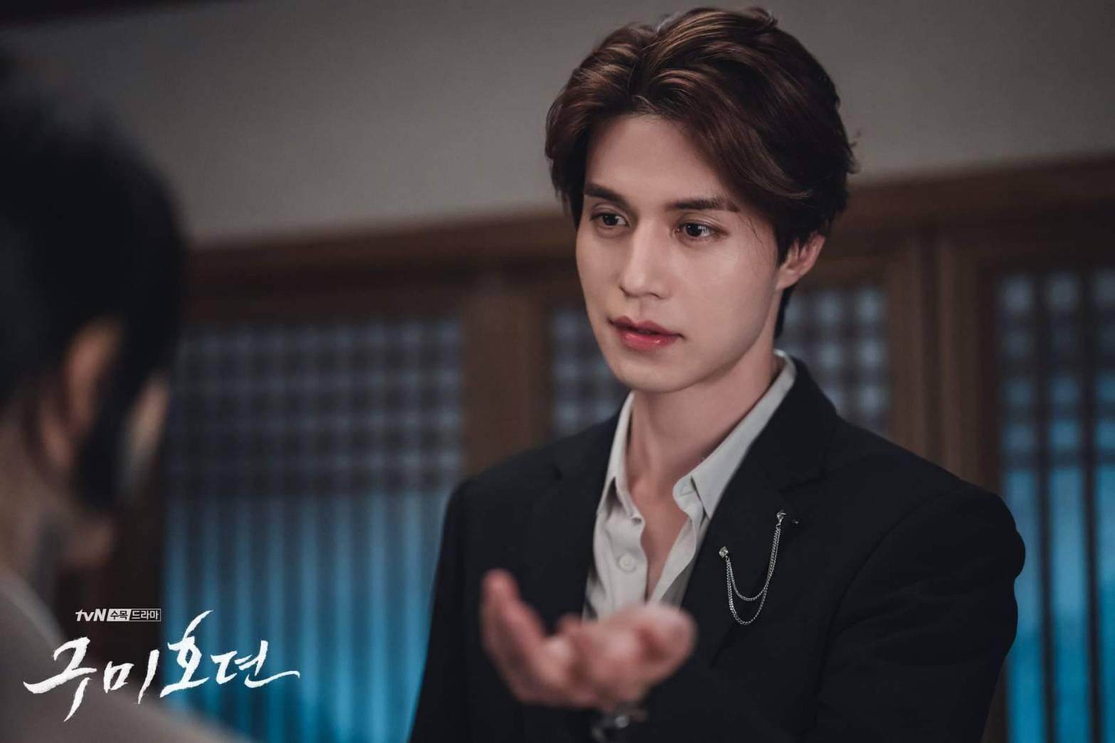 李棟旭在《九尾狐傳》飾演九尾狐「李硯」,在專訪時表示他也有話想向李硯問清楚。(翻攝tvN FB)
