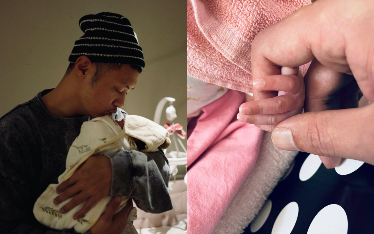 余文樂分享握著女兒小手的照片，開心寫下「歡迎我的小情人」！（翻攝自余文樂為微博）