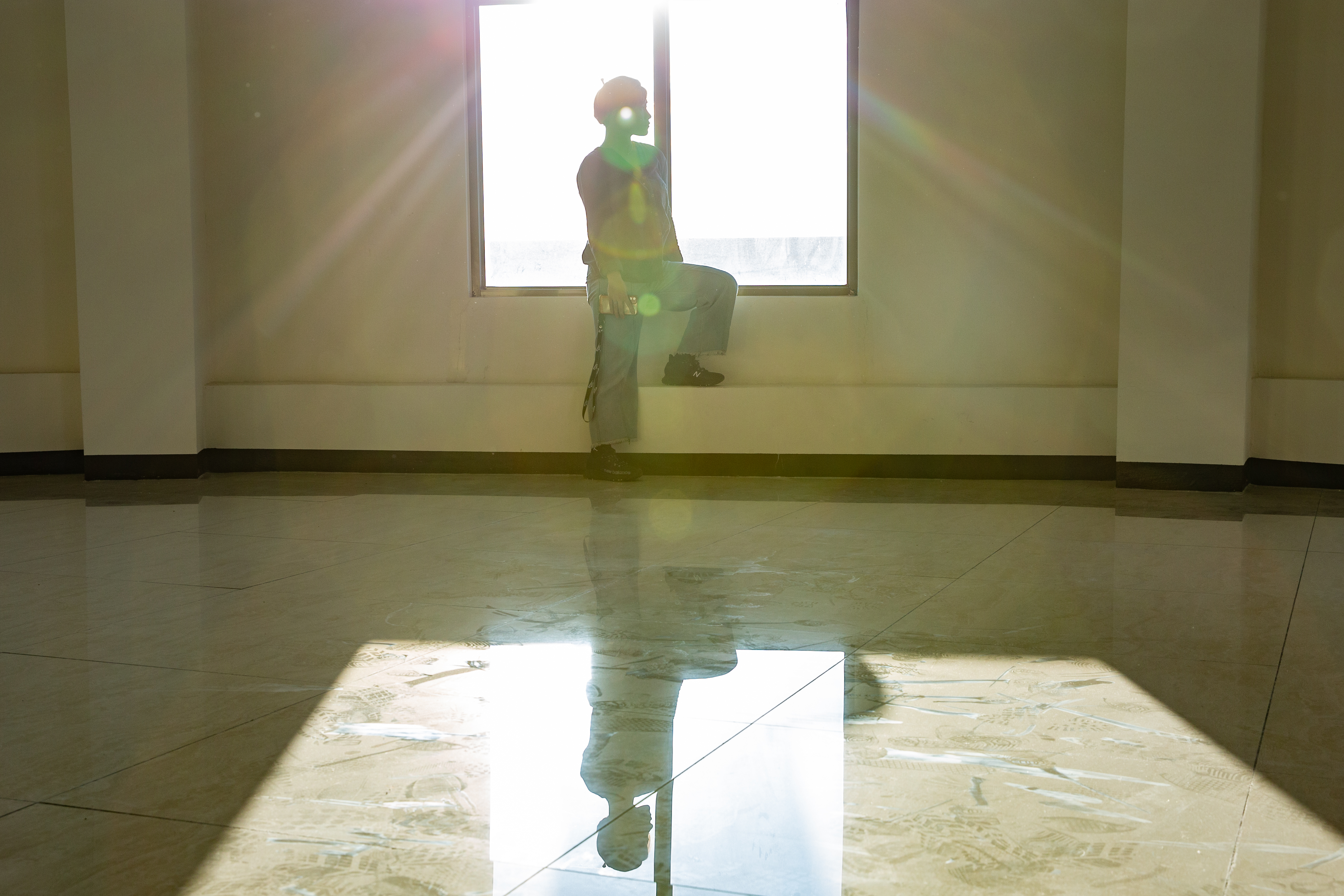 因為臉孔像立委賴品妤而躍上新聞版面，沈芭萘打算「利用一波」來取代失去的母愛。