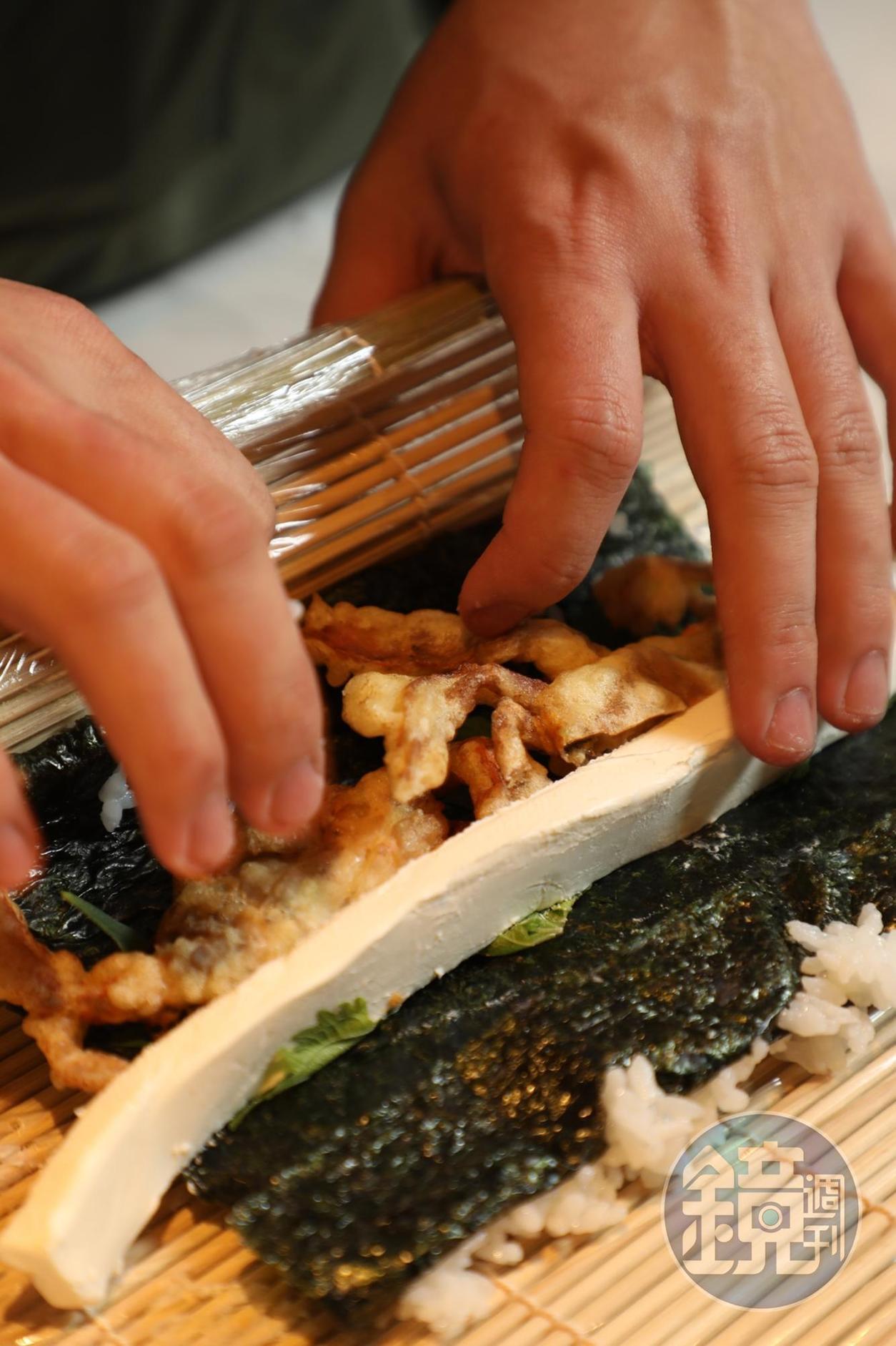 每天選用當季魚貨，現點現做日本創意飯捲。