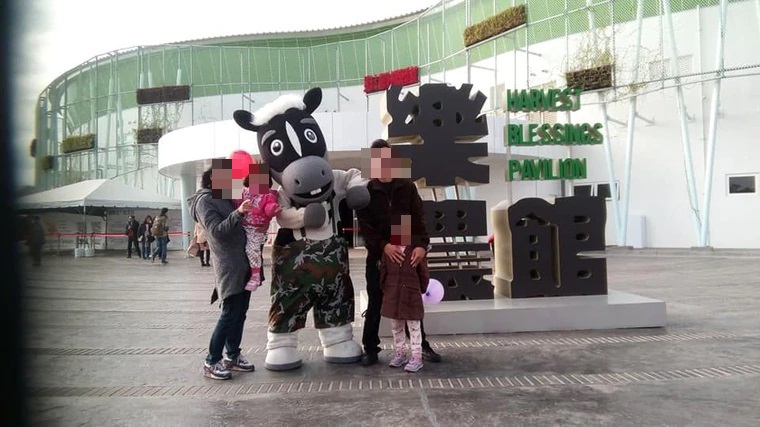 陳男臉書上都是與前妻及女兒出遊的照片，看似是愛家好男人，如今卻讓2個女兒沒了父母。（翻攝臉書）