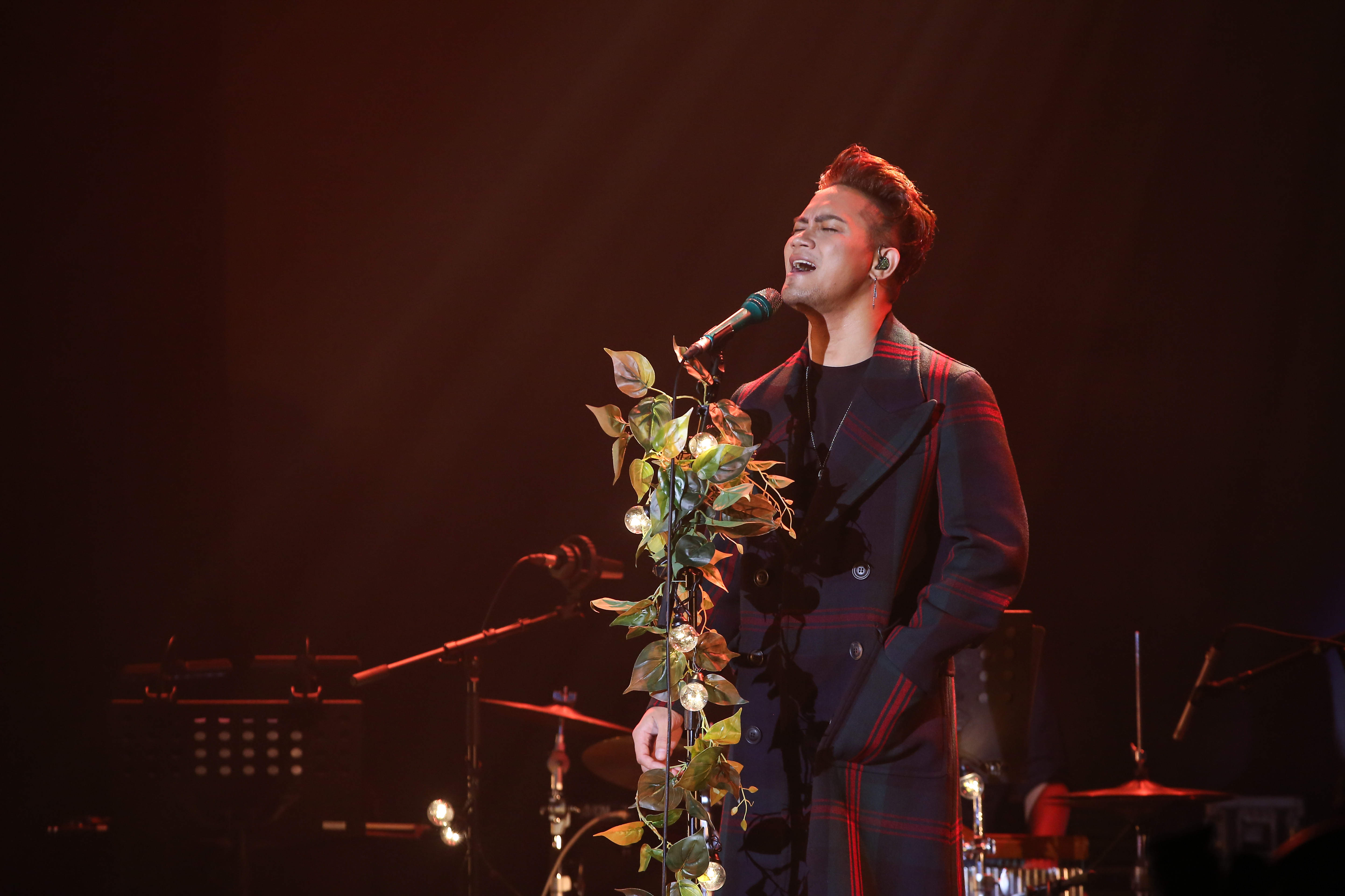 吳忠明改新藝名重返歌壇，昨晚舉辦個人售票音樂會。