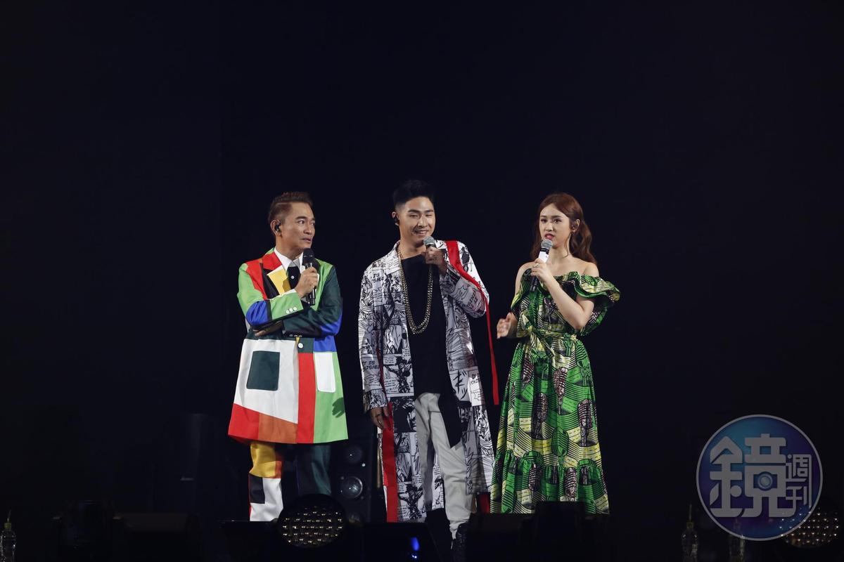 吳宗憲副業經營嚇嚇叫，預計退休讓兒子鹿希派（中）接棒。