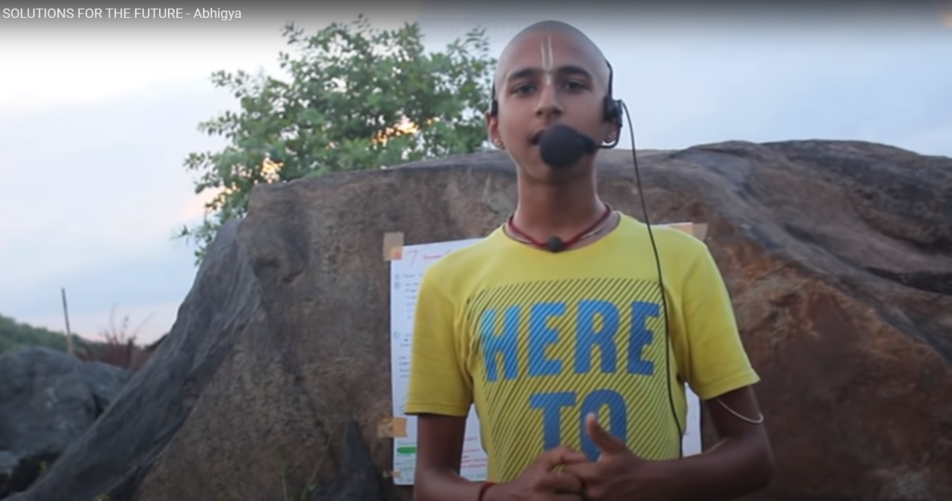 木星與土星將在冬至相遇，是800年來2顆行星最接近的一次，印度少年占星師阿南德認為是「大凶兆」。（翻攝YouTube畫面）