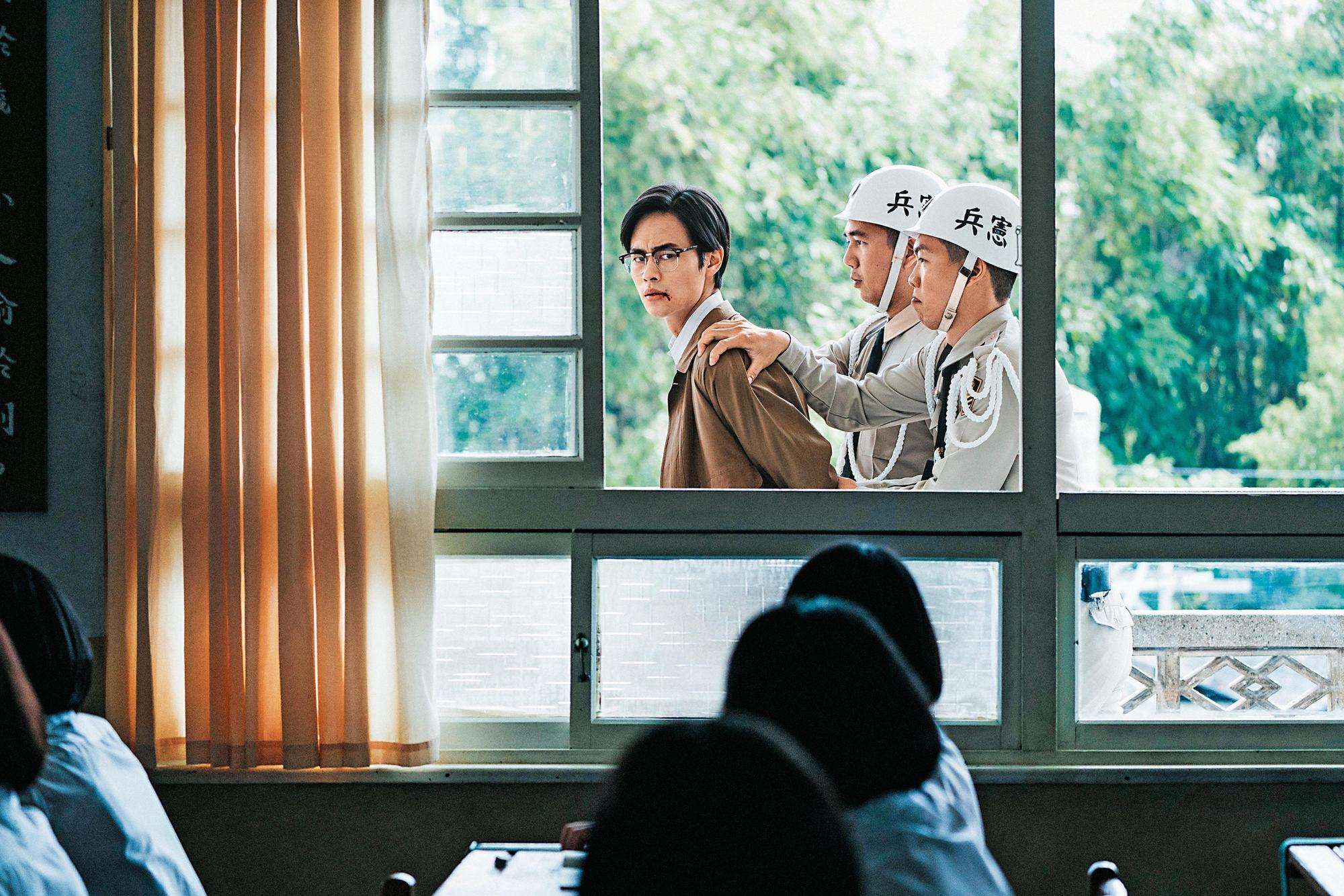 《返校》影集延續《返校Detention》遊戲白色恐怖核心，討論30年後對社會產生的影響。（公視提供）