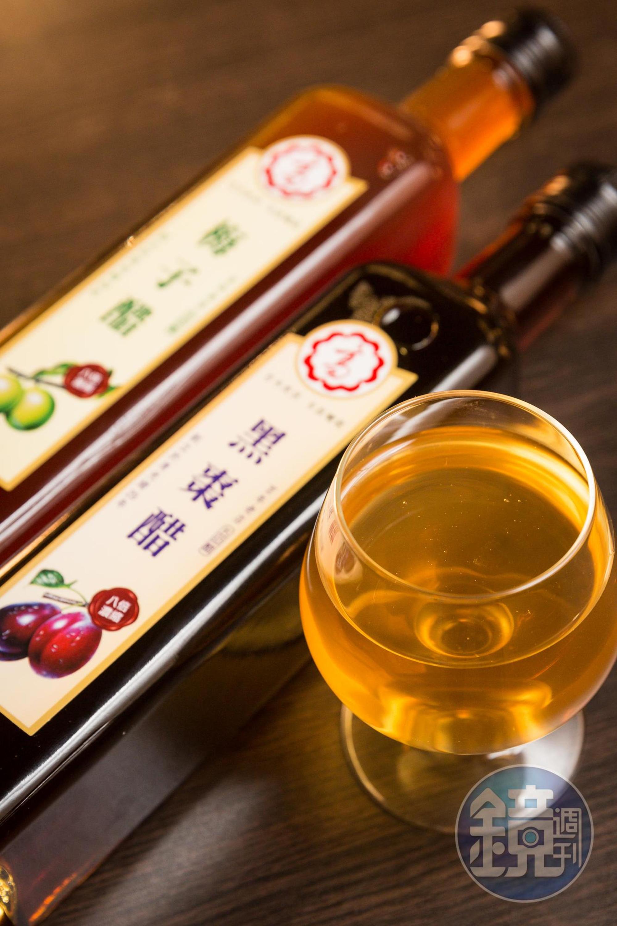 高記的果醋產量不多，風味濃郁需兌水食用。（350元/500c.c.）