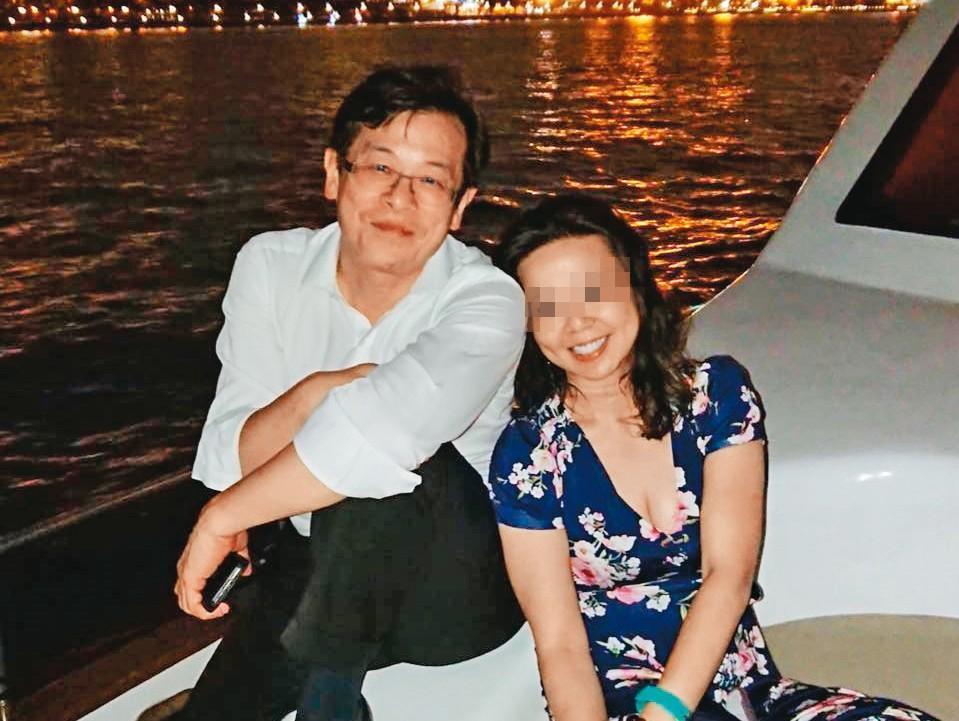 游迺文擔任勞動基金操盤手多年,與妻子經常參加遊艇趴與上流社會交際。(翻攝游迺文臉書)