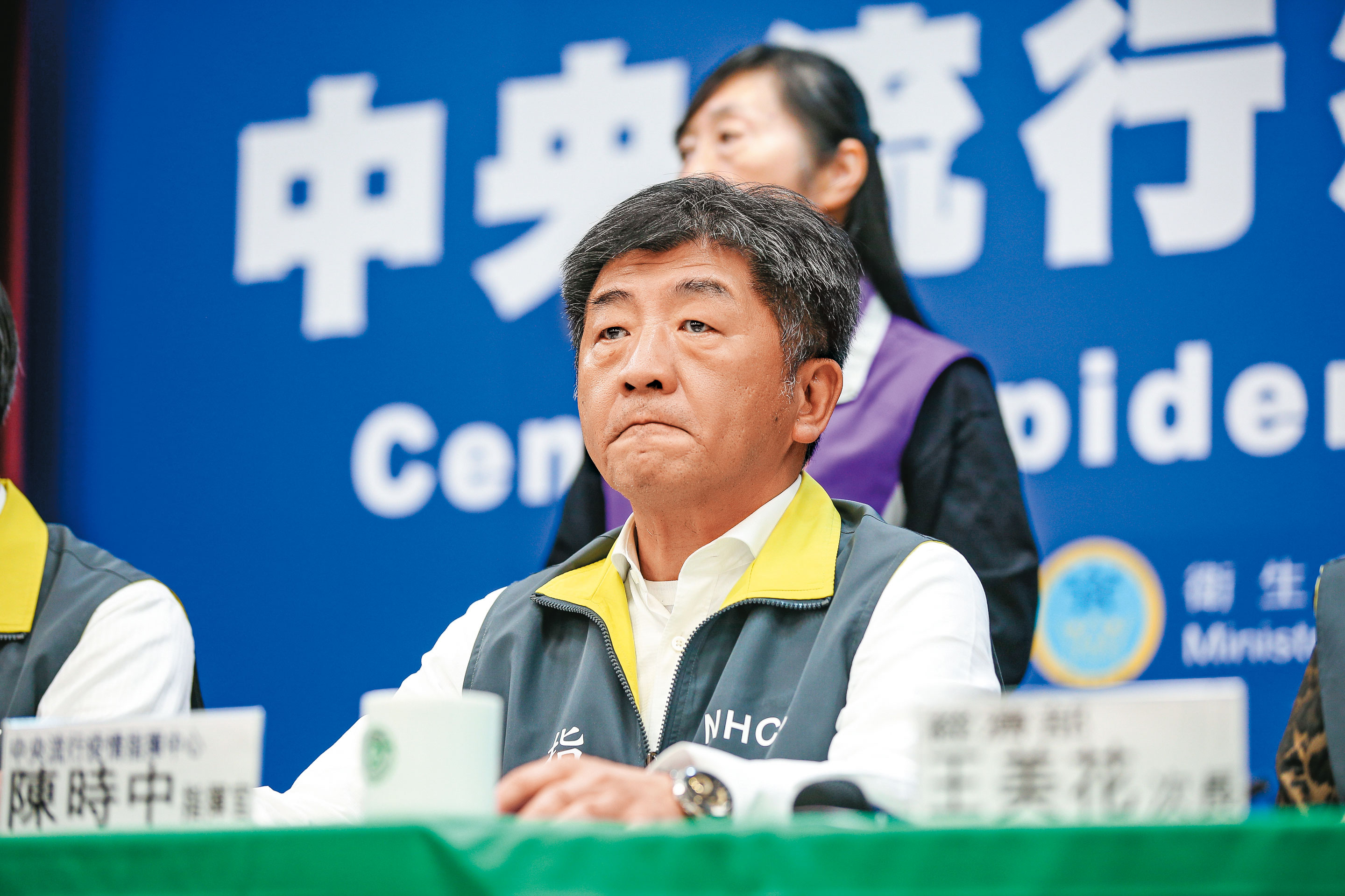隨著時序進入秋冬,肺炎疫情再度拉警報,也讓衛福部相當緊張。圖為衛福部長陳時中。