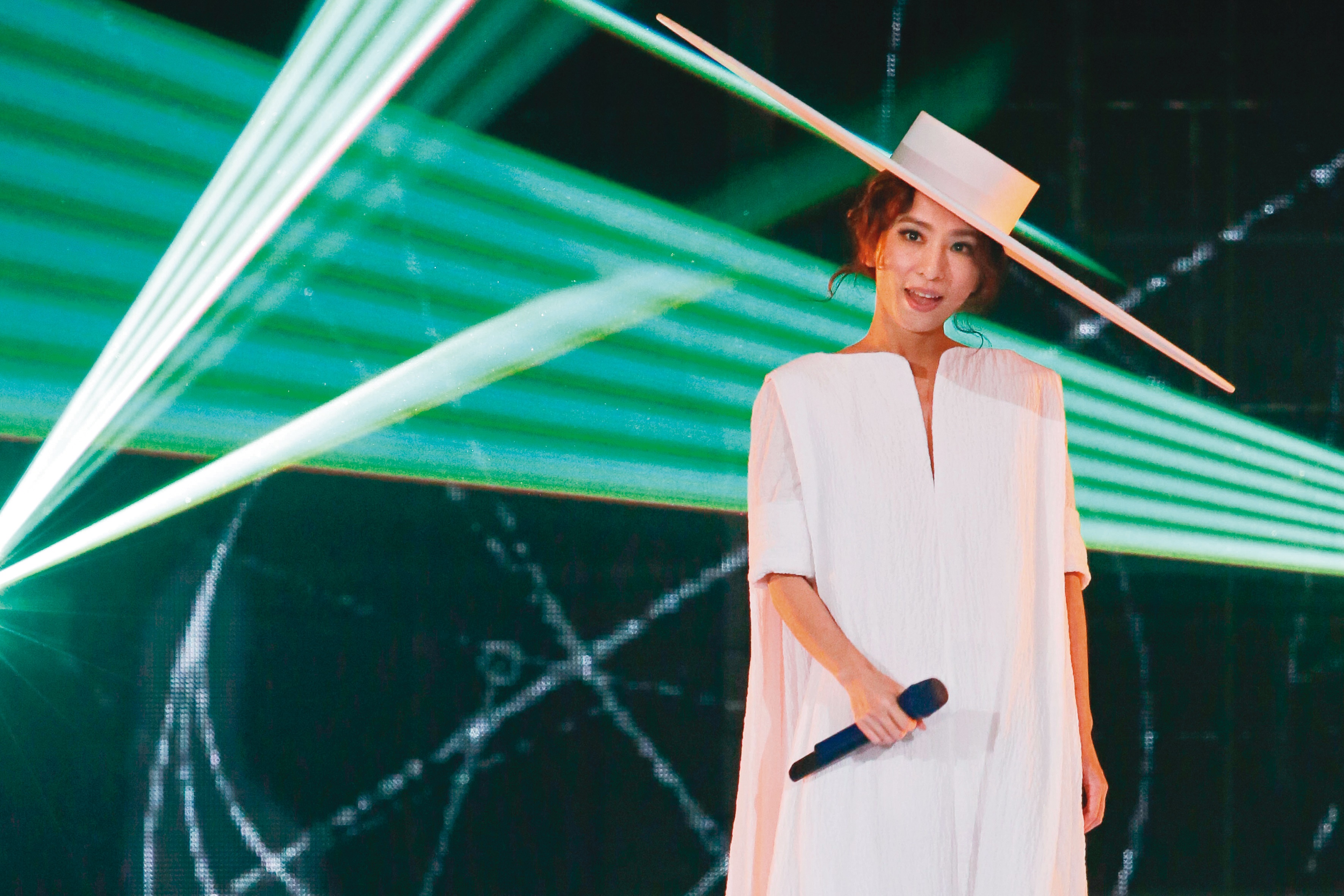 Hebe田馥甄於9月底在台北小巨蛋，一連舉辦4場「一一」演唱會。