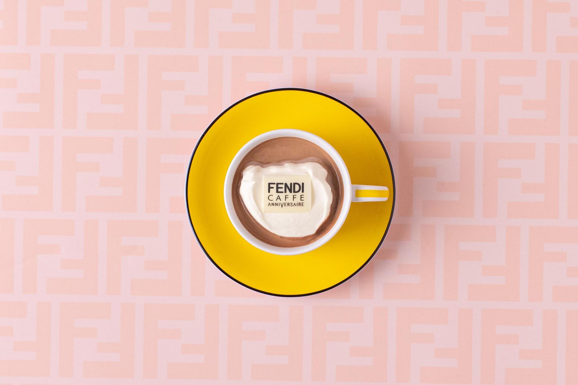端上桌來的咖啡，是令人興奮及絕無僅有的用餐體驗。（FENDI提供）