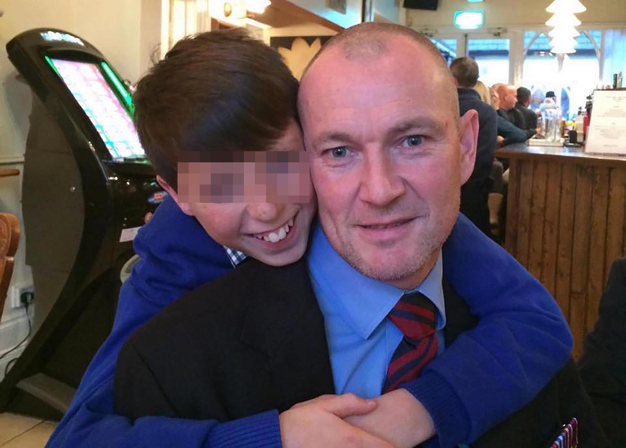 英國48歲退伍軍人卡倫德意外死在兒子巴掌之下。(翻攝自網路)