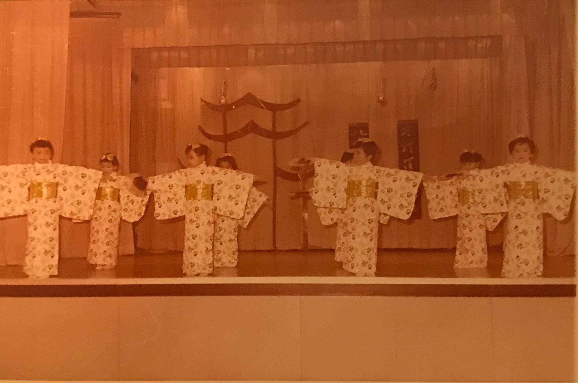 周慧敏透露最喜歡穿上不同的服裝表演。(翻攝周慧敏臉書)