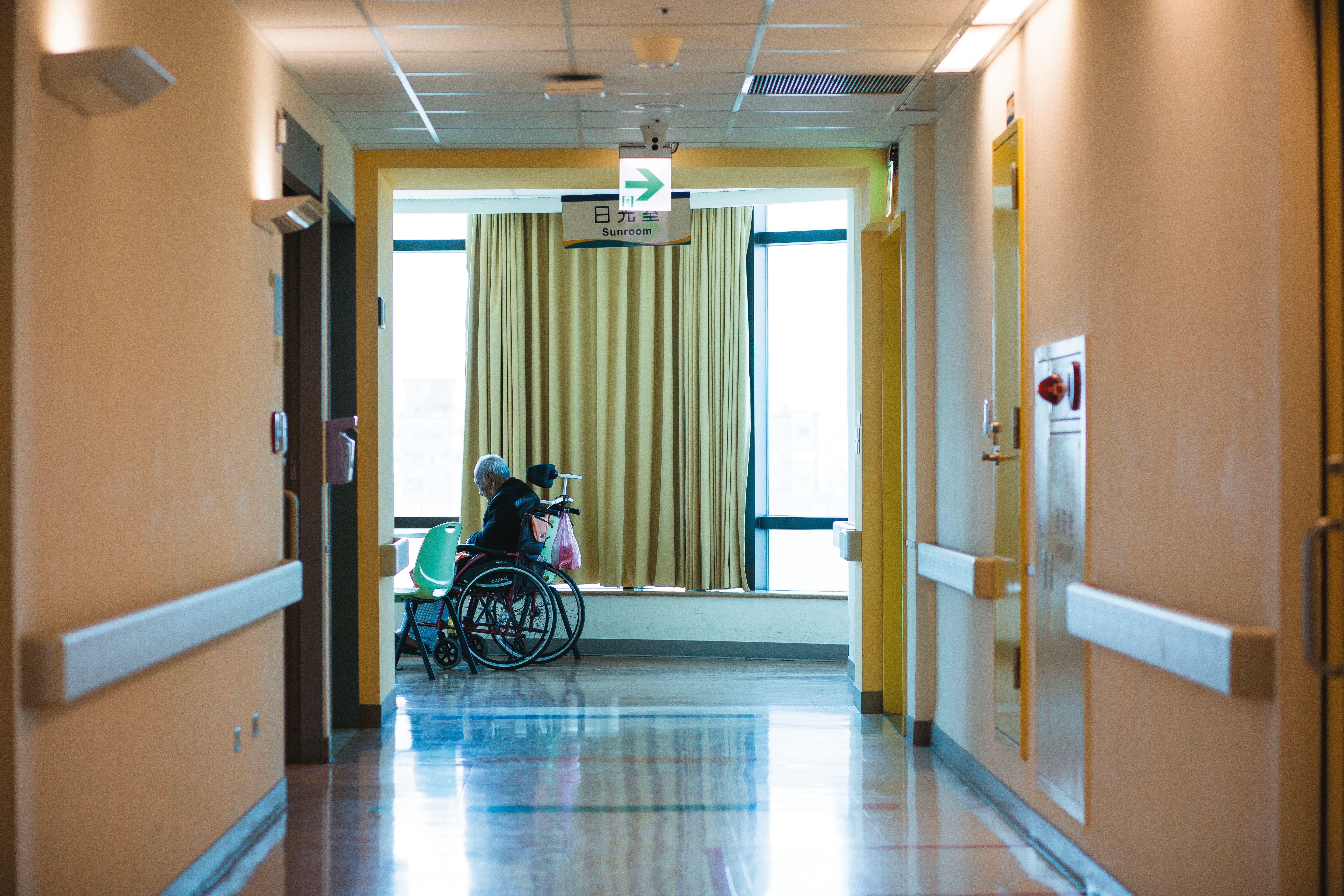 病人非常弱勢，只期盼痛楚獲得了解，就能得到救贖。