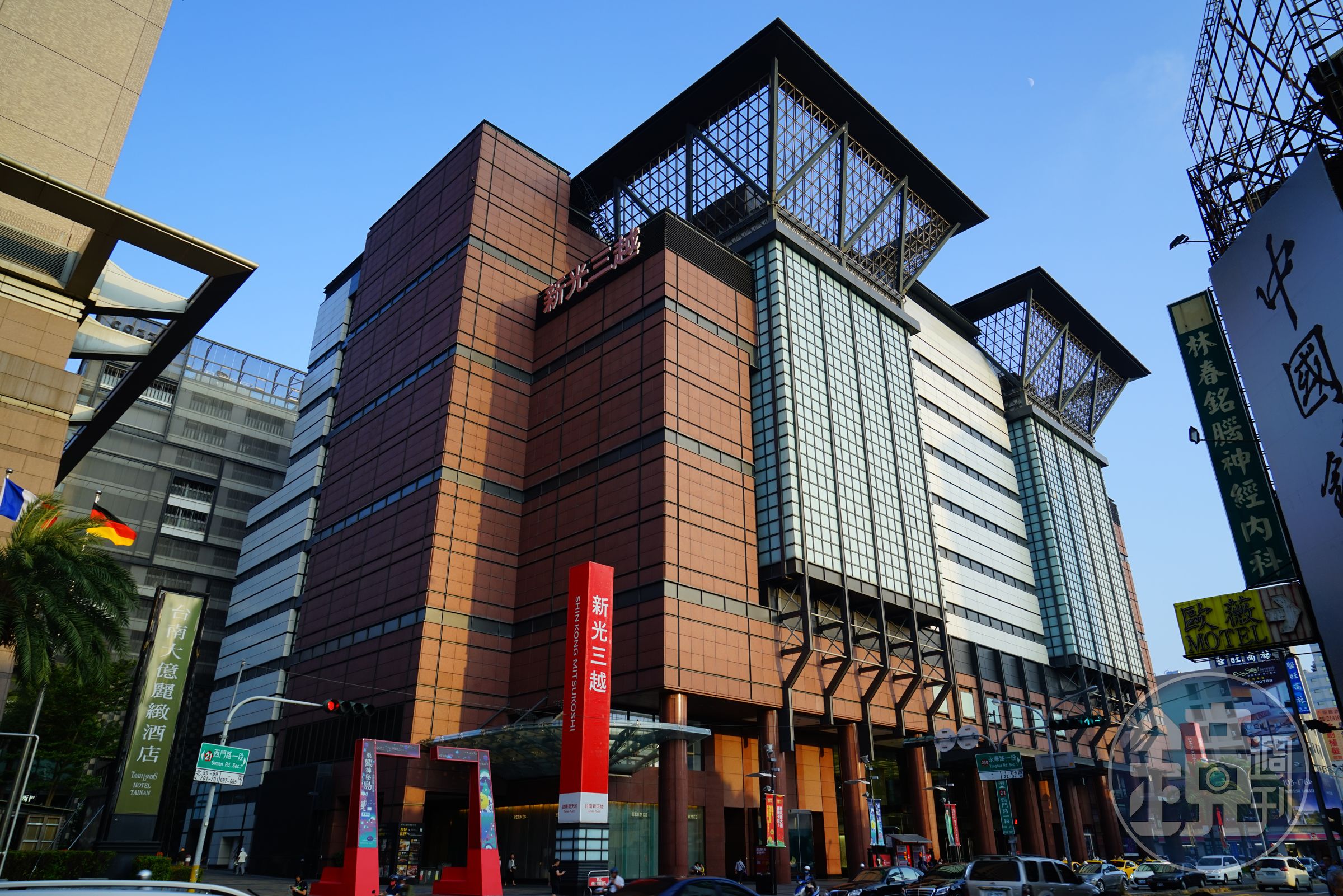 鄰近百貨商圈與港口熱門景點，讓住在愛琴海的居民們大呼：「回家就像度假！」