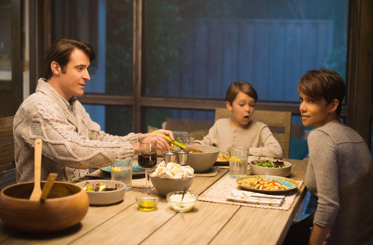 做了蘋果派才發現荷莉貝瑞不能吃　影后想出解決辦法