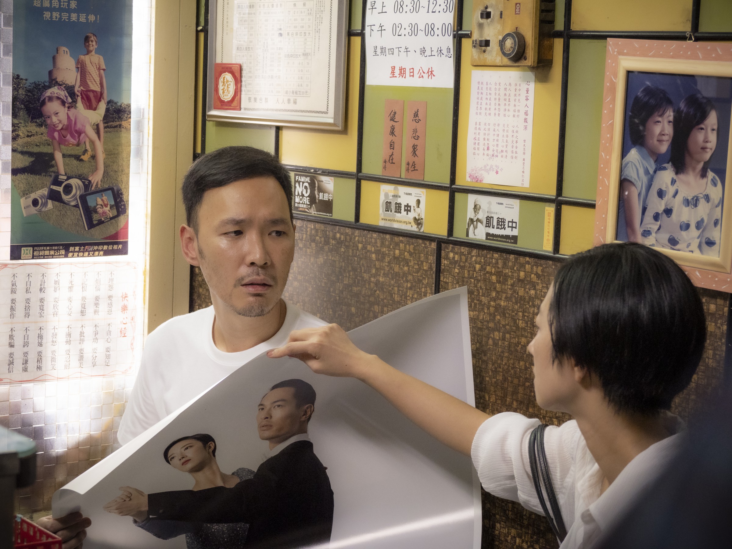 張少懷（左）以《腿》入圍金馬獎最佳男配角，片中的他見證桂綸鎂（右）與楊祐寧的愛情逐步變調。  （甲上提供）