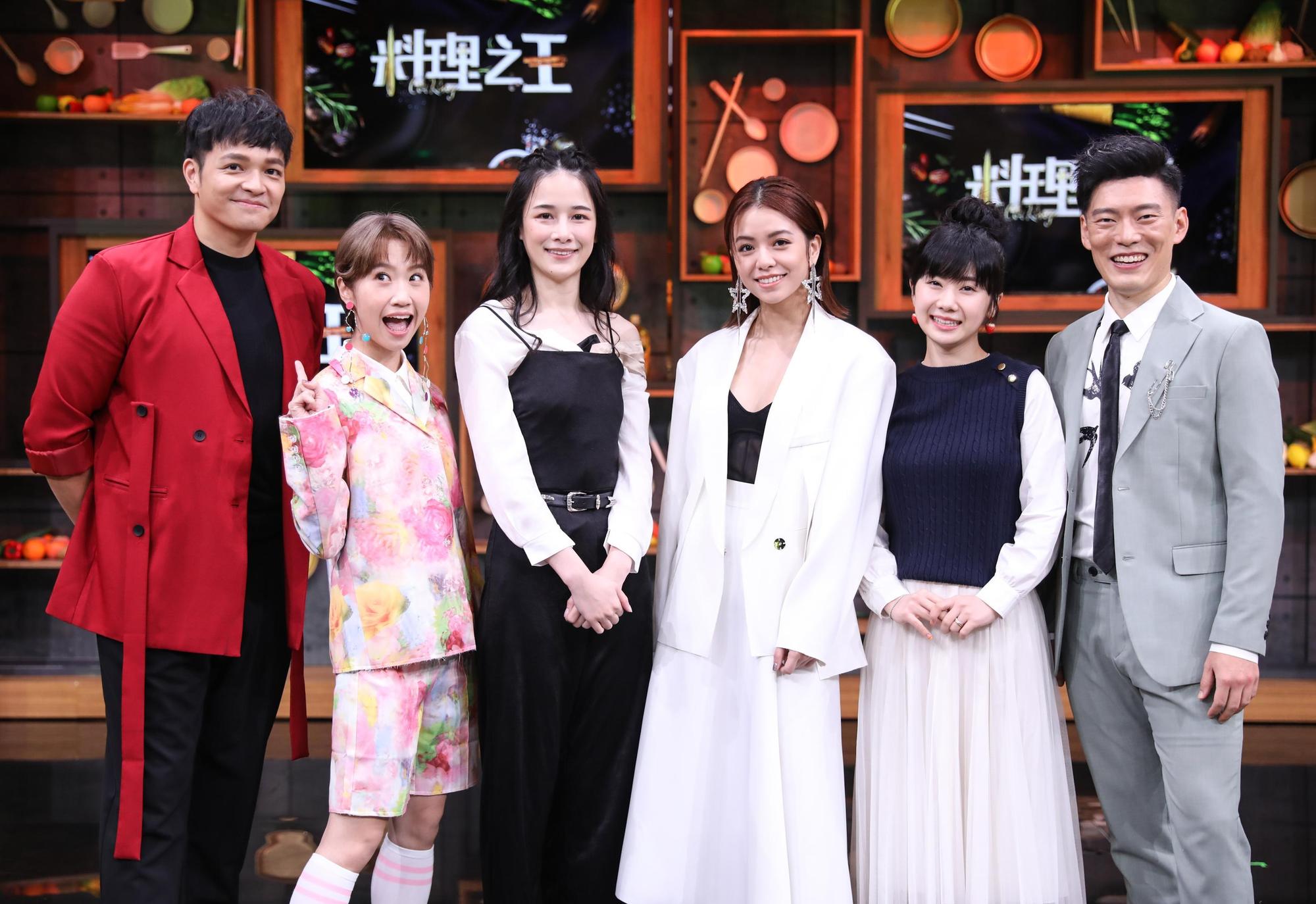 Youtuber千千與宋芸樺加入《料理之王》擔任飛行導師。（東森提供）