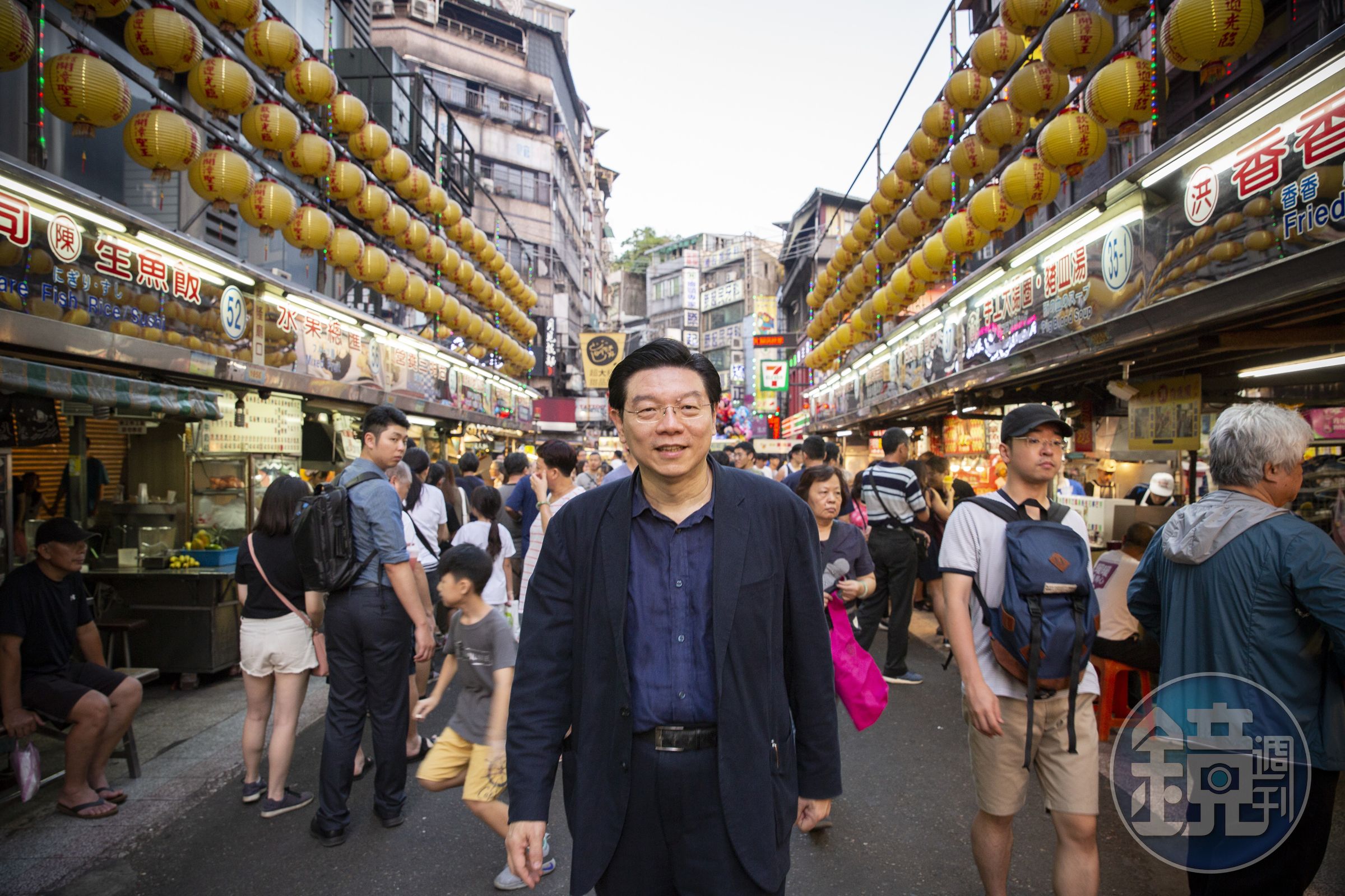《鏡週刊》社長裴偉愛吃也愛做菜，經常向各路名廚求教，現在也公開他的廚房筆記。（攝影：王漢順）