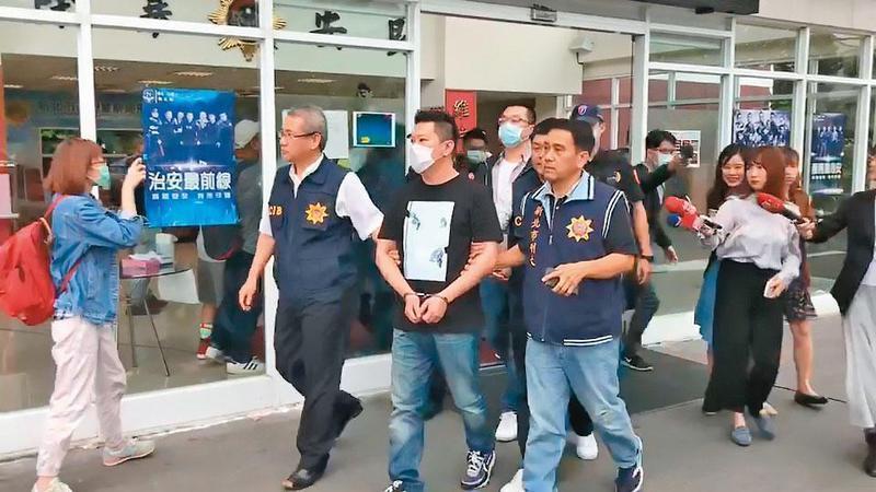 警方10月大動作逮捕竹聯幫寶和會10名成員,希望釐清館長槍擊案的真相。